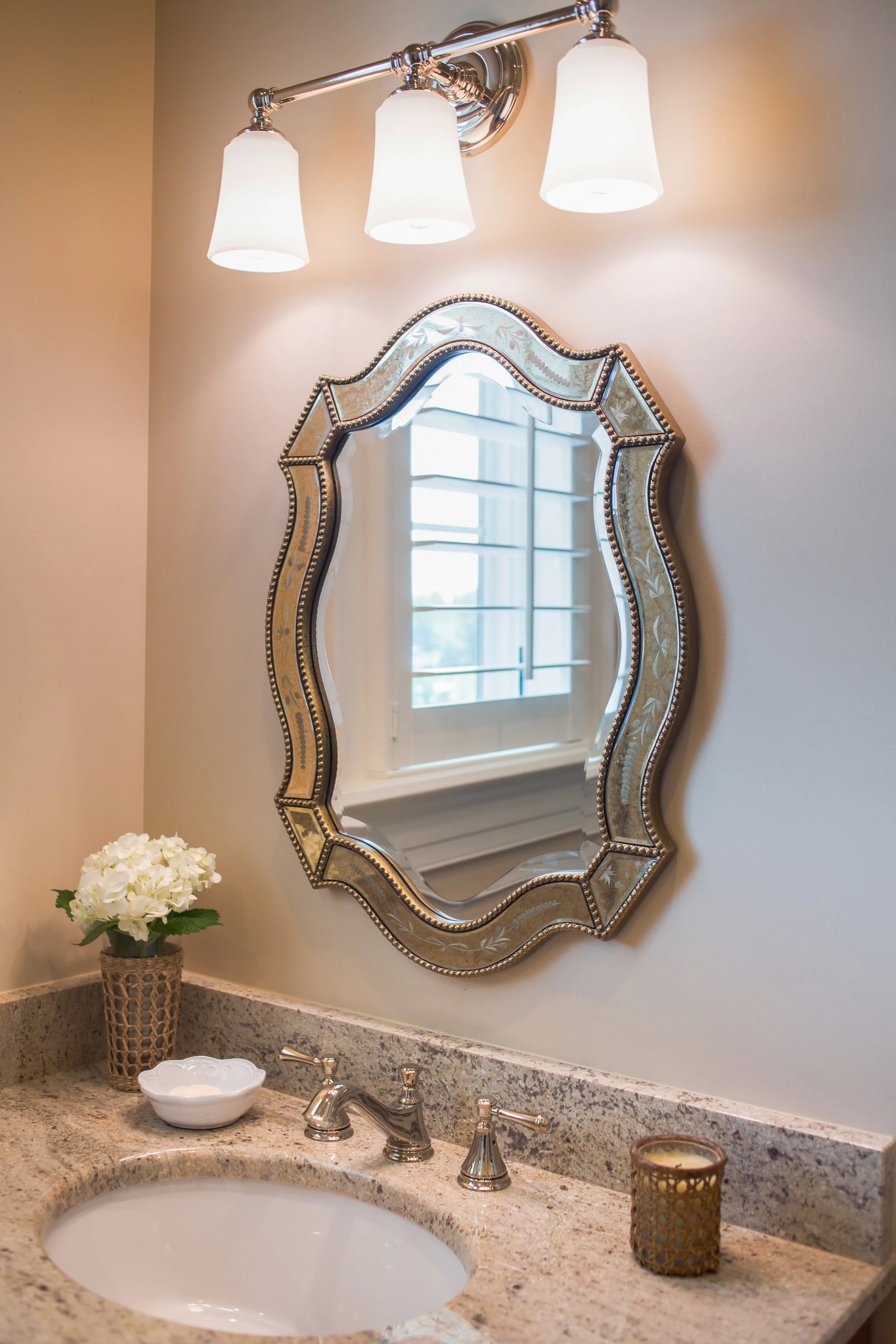 EllebrightDesigns.guestbath.vanitydetail.venetianmirror.polishednickel