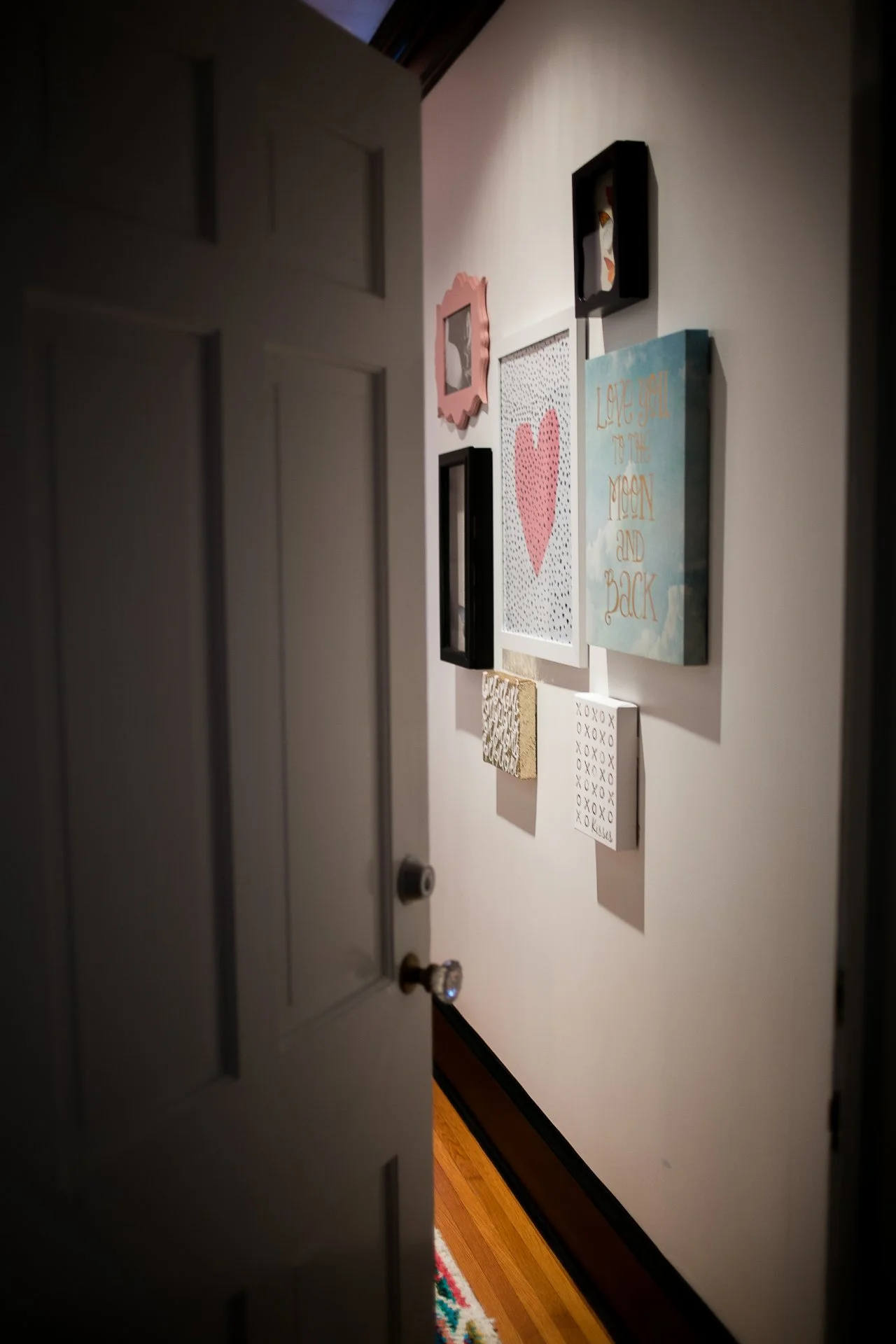 ellebrightdesigns.nurserygallerywall.blacktrim