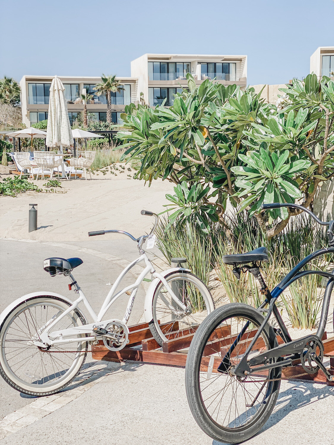 four-seasons-los-cabos-bikes.jpg