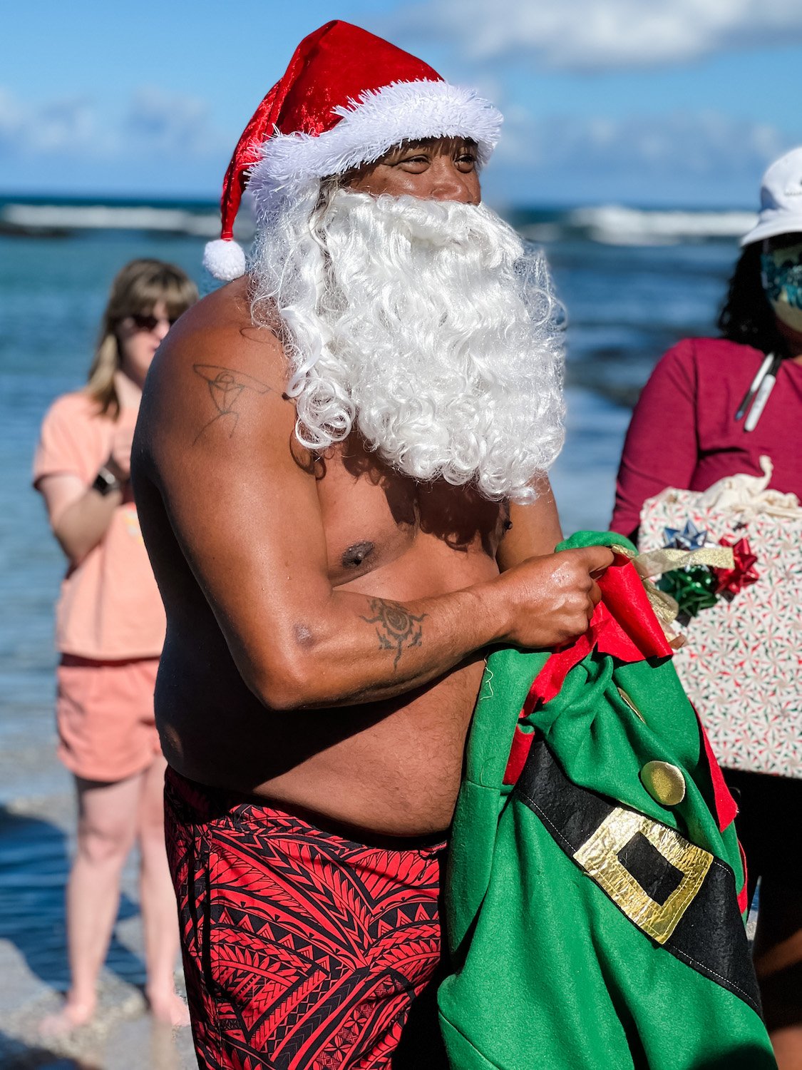 mauna-lani-santa.jpeg