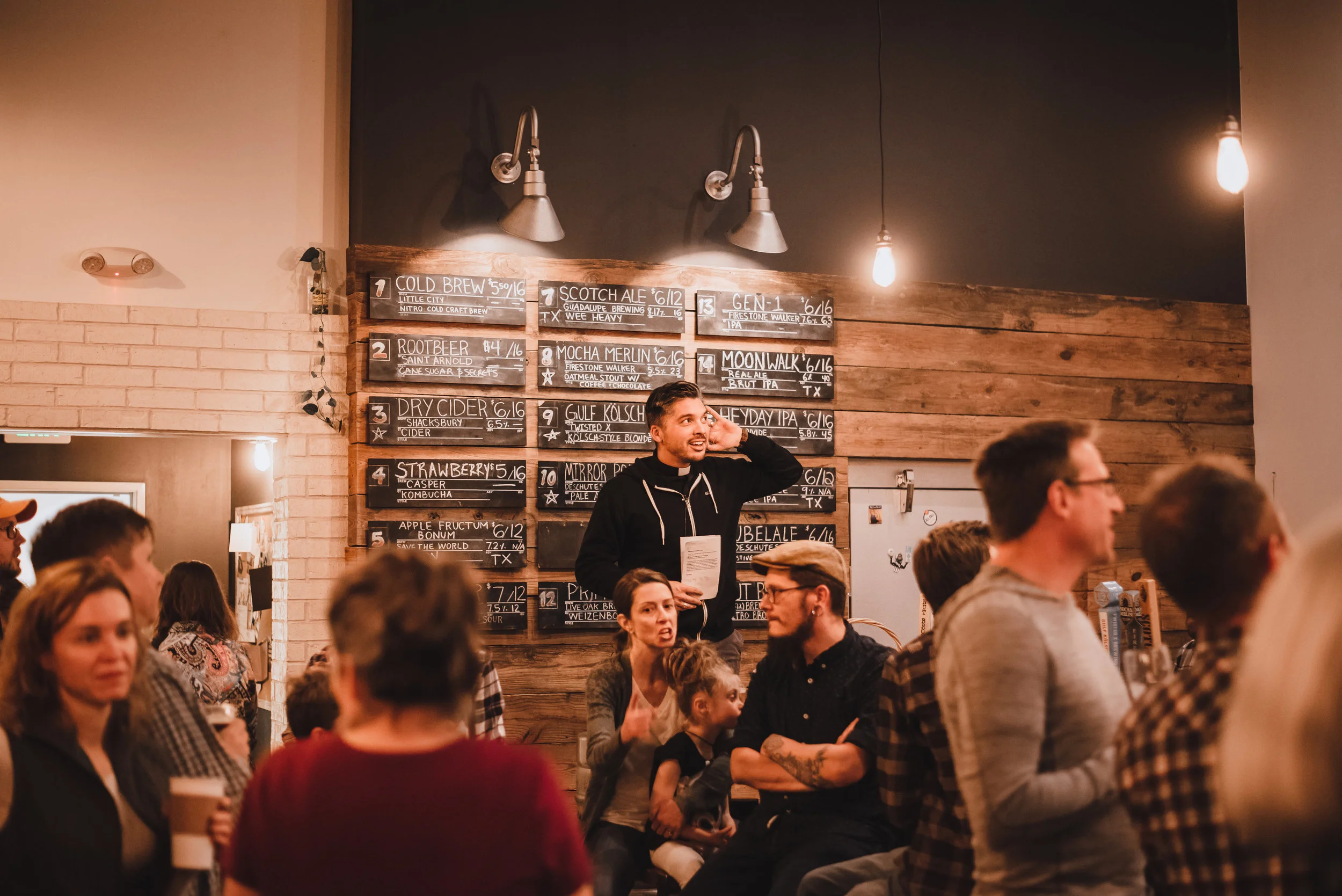 2019 Epiphany Pub Night-0043.jpg