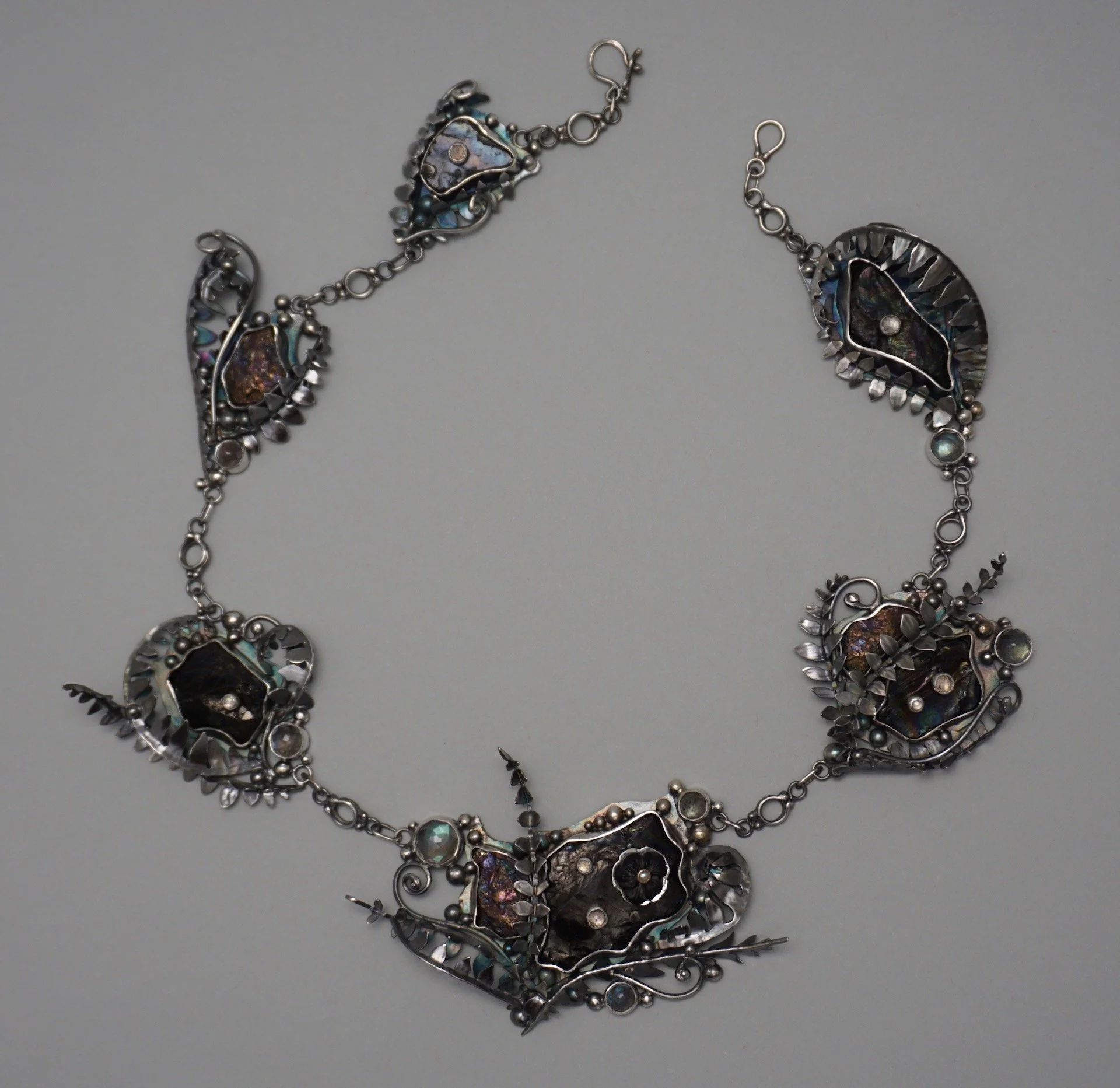 Anthropocene Era Mourning Collar