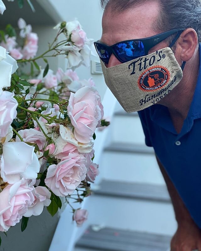 Mark wants to remind everyone in these crazy times, always remember to stop and smell the roses. #titobandito .
.
.
.
.
.
#youbeyouandillbeme #podcast #whb #longisland #slowyourroll #smelltheroses #befunny #laugh #laughwhenyoucan #beyou #havefun #wor