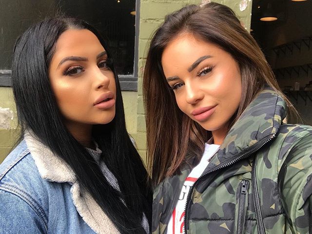Baby girl 🖤 Today with @revlonanz 💫
