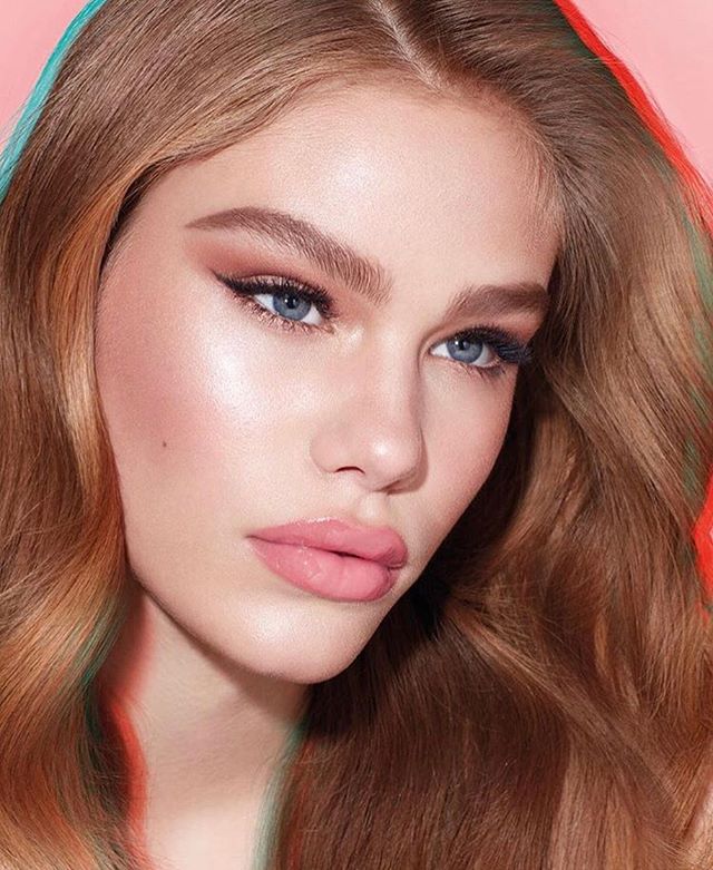 Ugh I love everything about this image! The model, the look, her brows, her skin, her lips, did I mention brows👌🏼??😍 @ctilburymakeup you are EVERYTHING - if I could pick 5 influential people to have dinner with, #CharlotteTilbury would be one of t