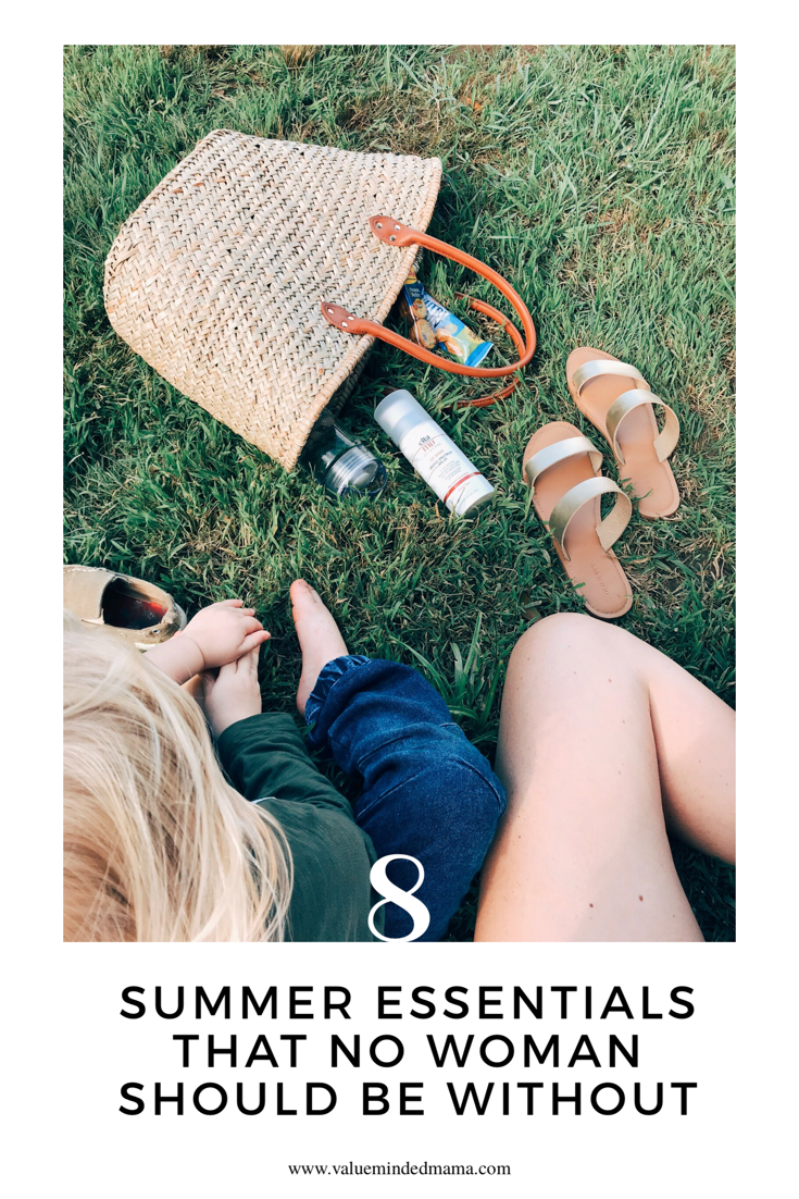 8 Summer Essentials That No Woman Should Be Without