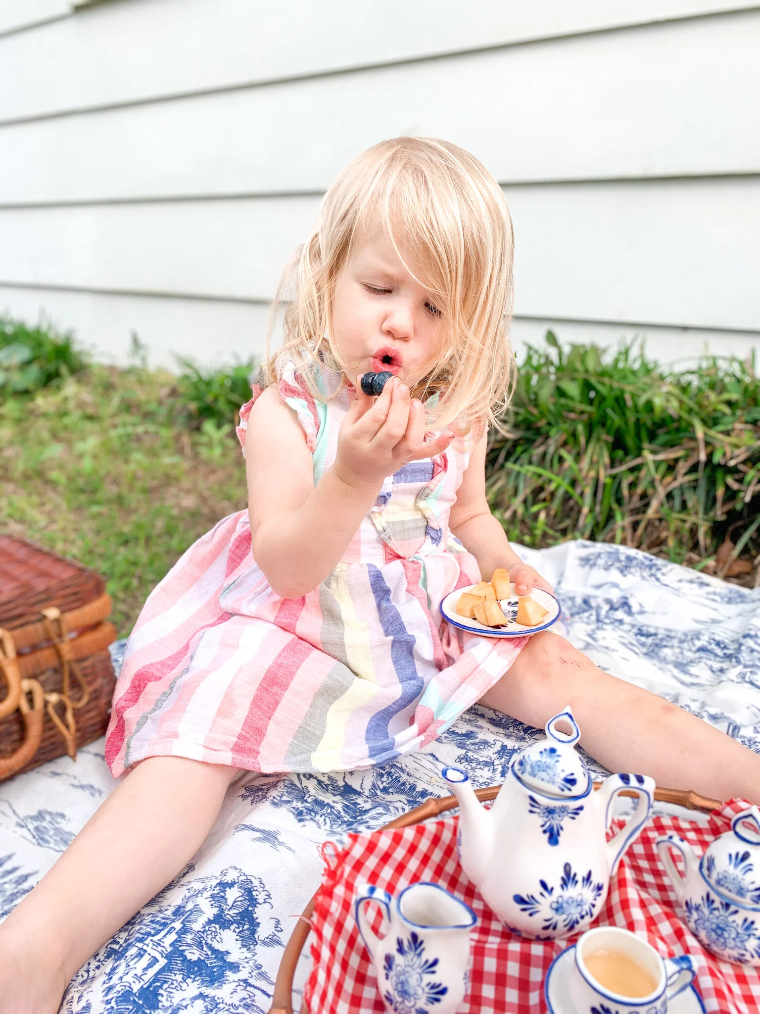 How to Throw an Adorable Girls Tea Party at Home