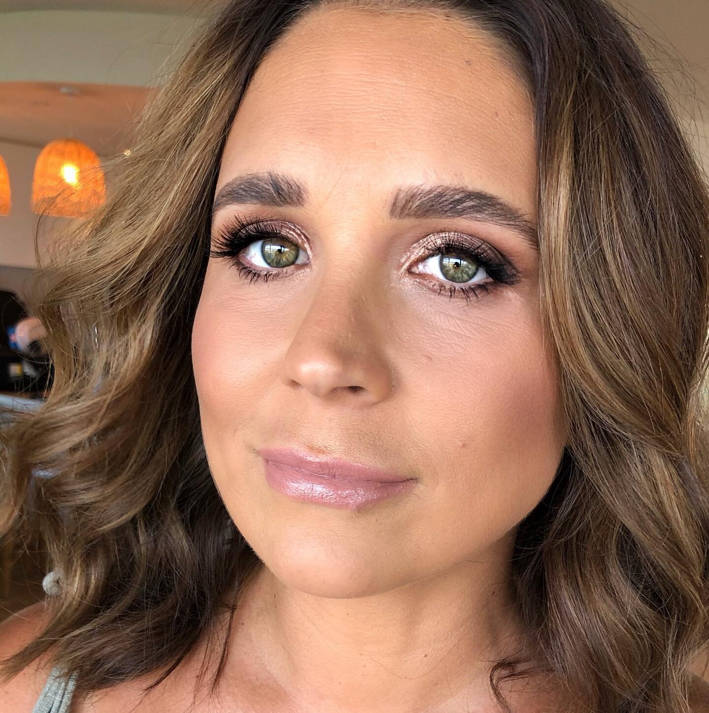 Being MIA for a while from the insta&hellip; well sometimes a girl jus needs a break from the social media and live the real life 😁
&bull;
I am back with my bronzed smokey with a lil extra touch of shimmer on this gorgeous mumma 
&bull;
Love the @ys