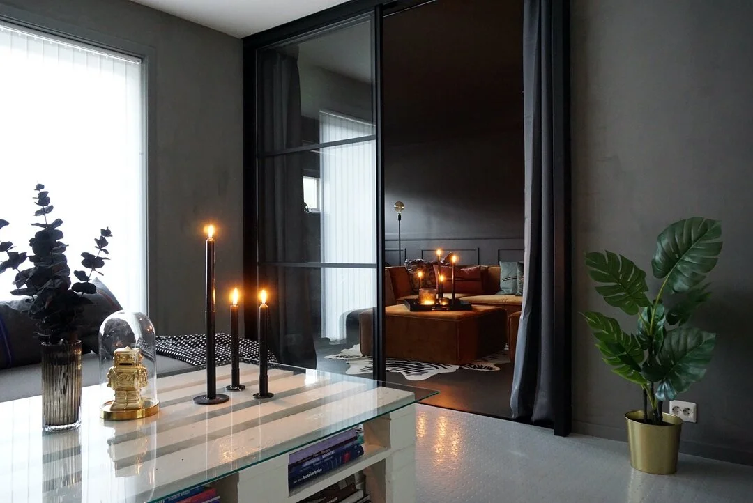 ROMDELER I GLASS