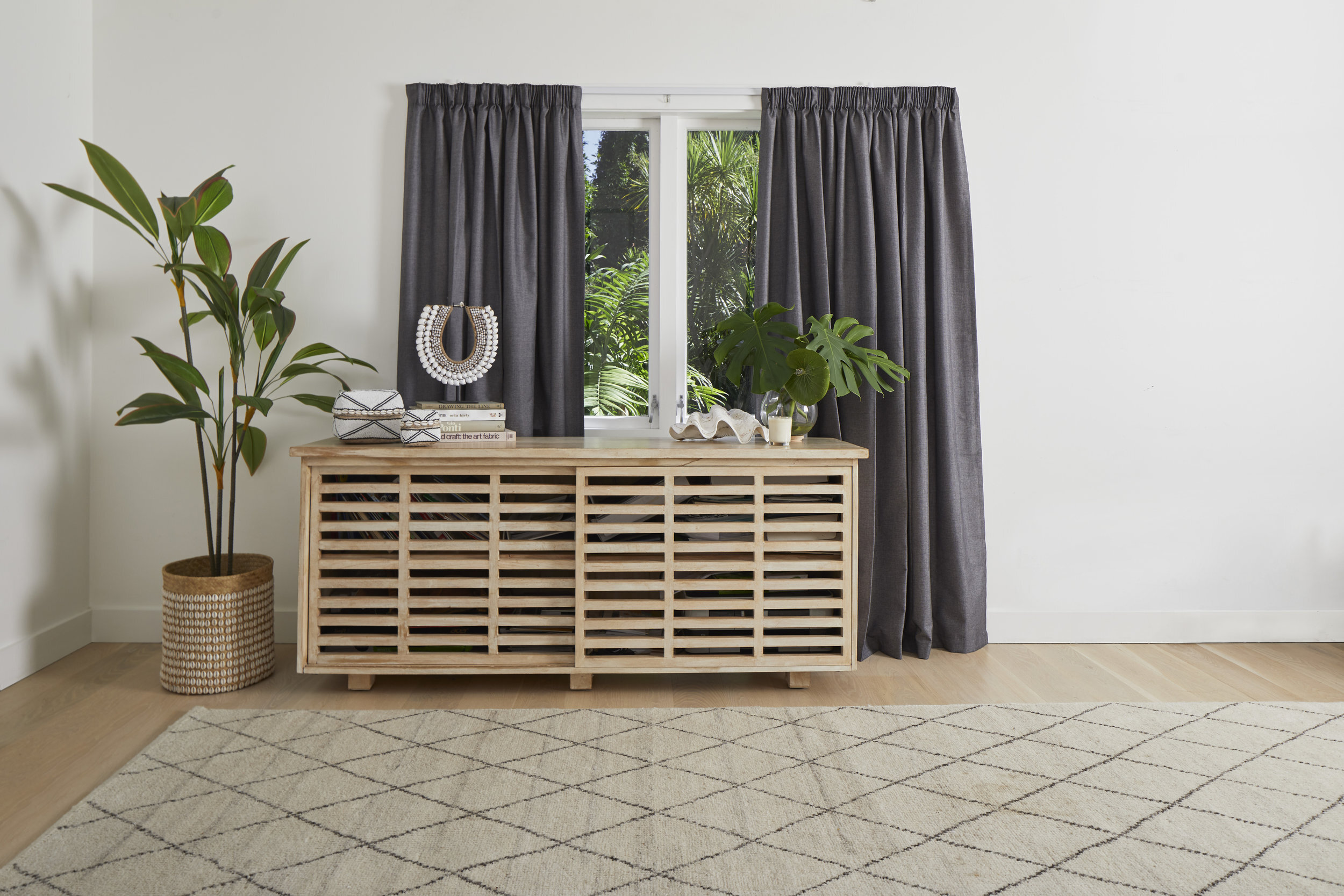 SL0619_Curtain_Studio_Archer_Steel_Ready_Made_0706.jpg