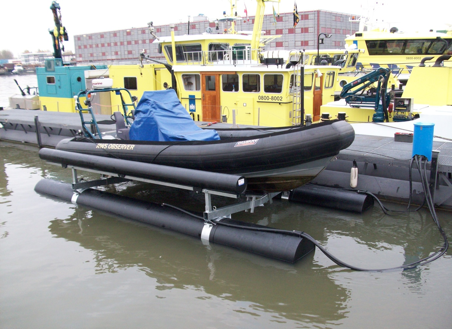 Boatlift, Drijvende boatlift, schwimmende bootslift, drijvende bootlift, floating boatlift, bootlift, boot lift, boatlifting systems, bootslift, schiffshebewerk,