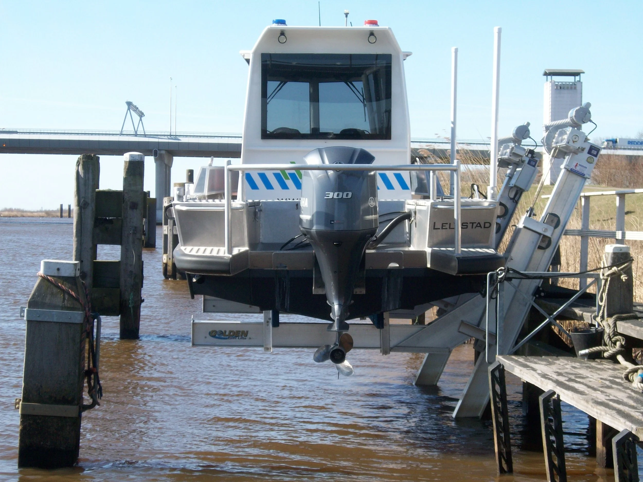 Boatlift Gallery — ALL BLUE B.V. Boatlift systems