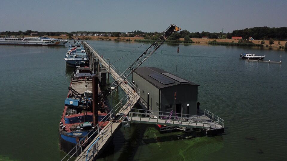Drijvend Boothuis locatie Tholen.JPG