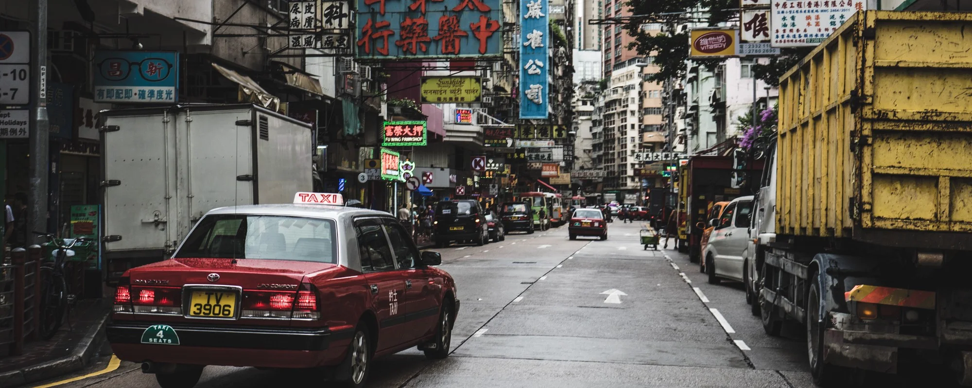 Straatbeeld van China, waar de unu elektrische scooters worden gemaakt