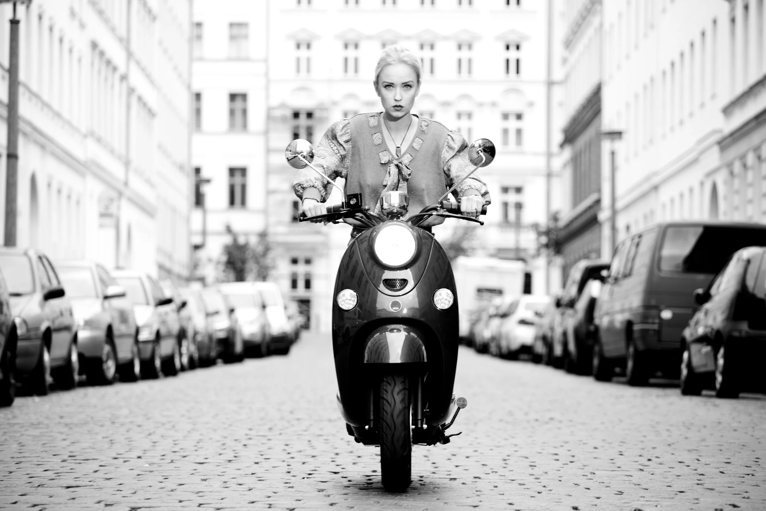 Aus dem Archiv: Caro Cult während einem Fotoshoot mit dem legendären Fotografen Oliver Rath für unu im Jahr 2014