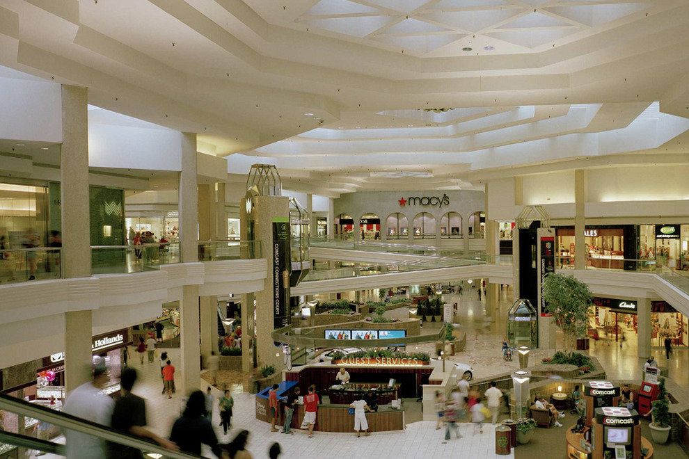 Woodfield Mall — IBD Destinations