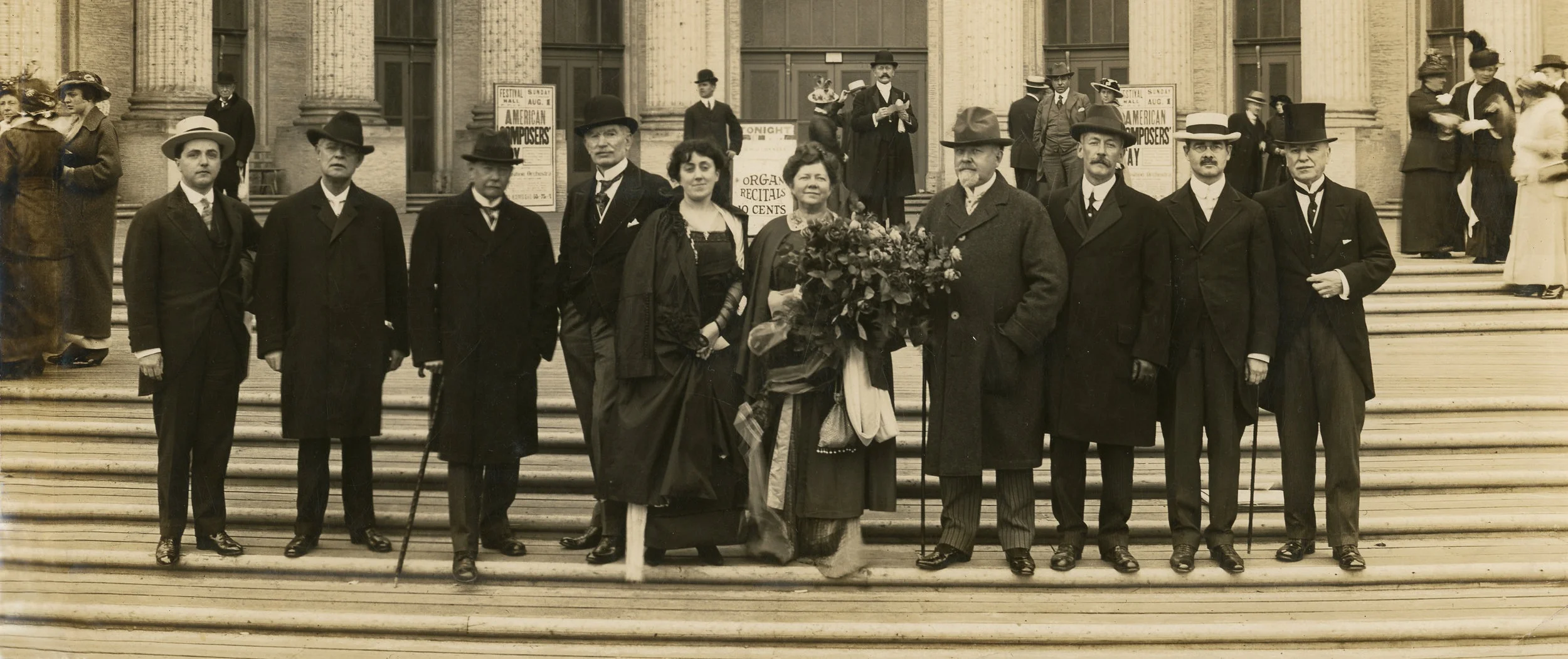 Beach, center with bouquet, with fellow composers at Panama Pacific International Exposition in San Francisco, 1915.