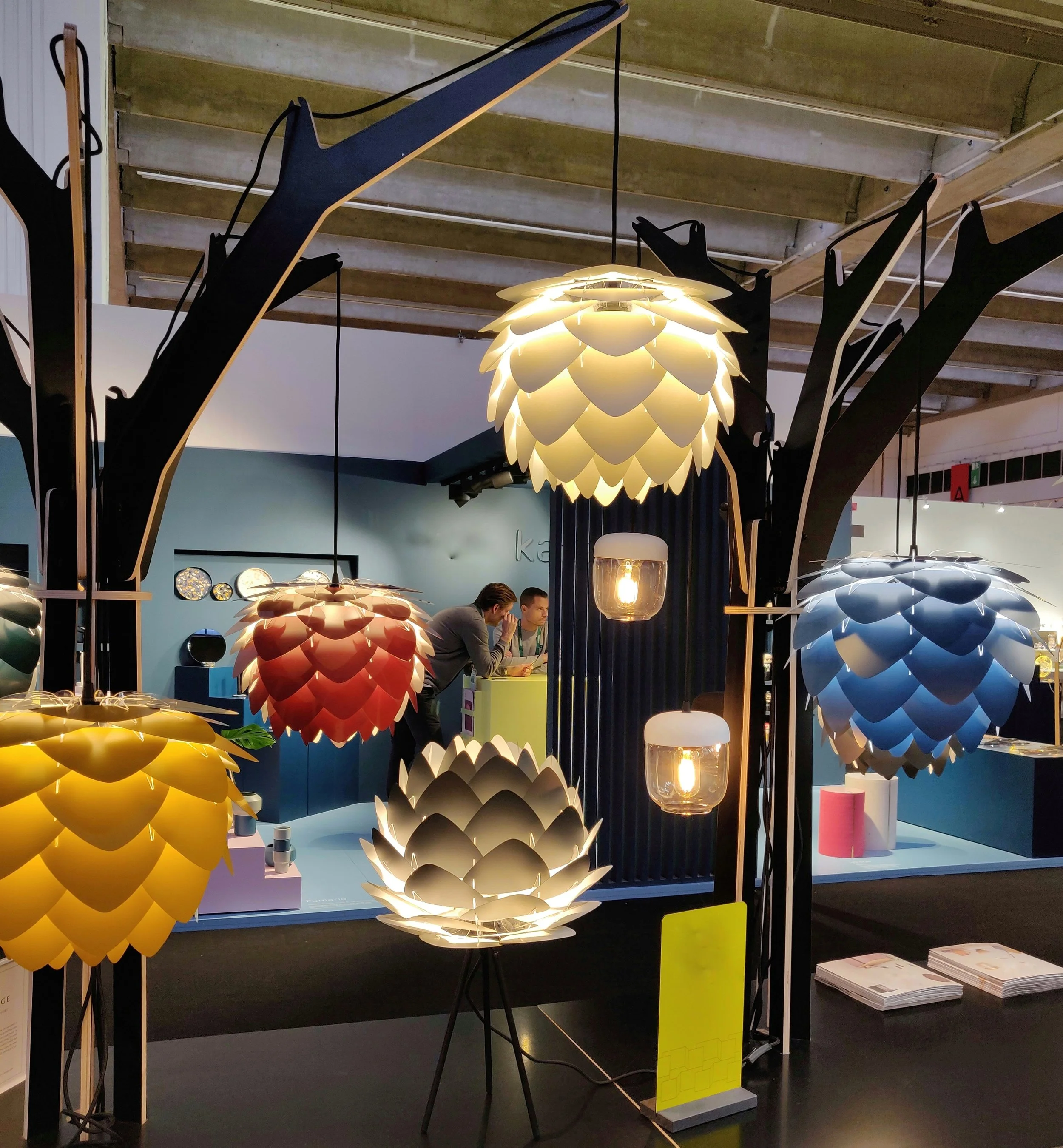 The same light shade can be connected to your ceiling, floor lamp stand, table stand and wall.