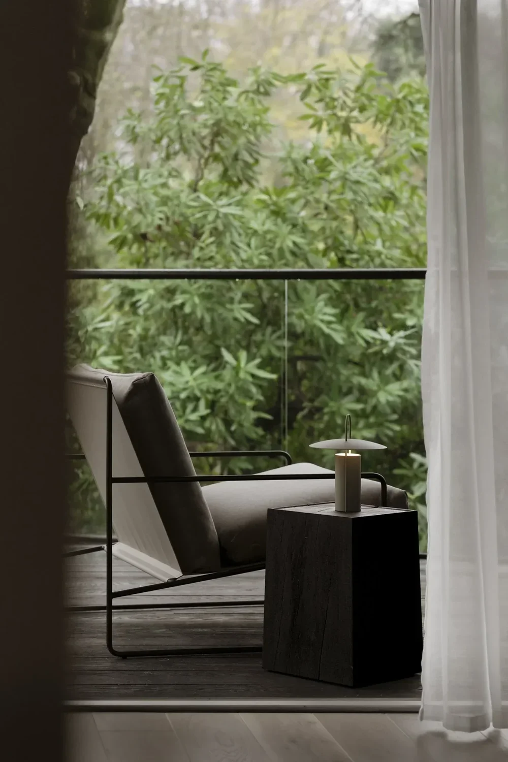 Terrace and facade of a modular home designed for indoor-outdoor living