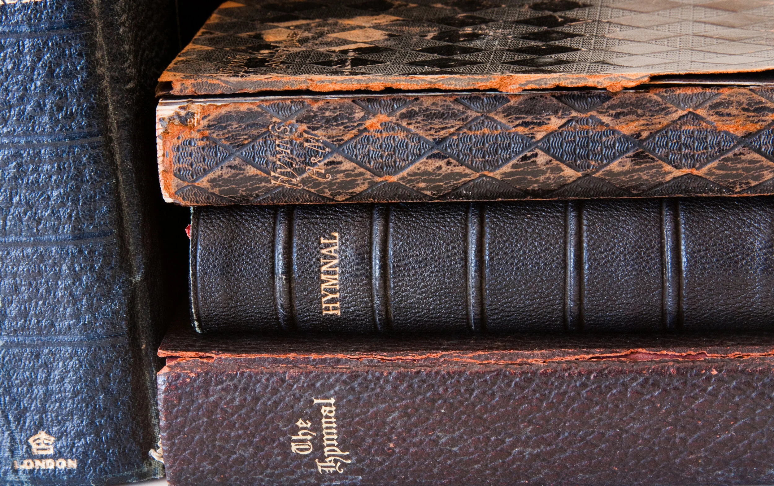 What Your Church Gave Up When It Gave Up Hymnals