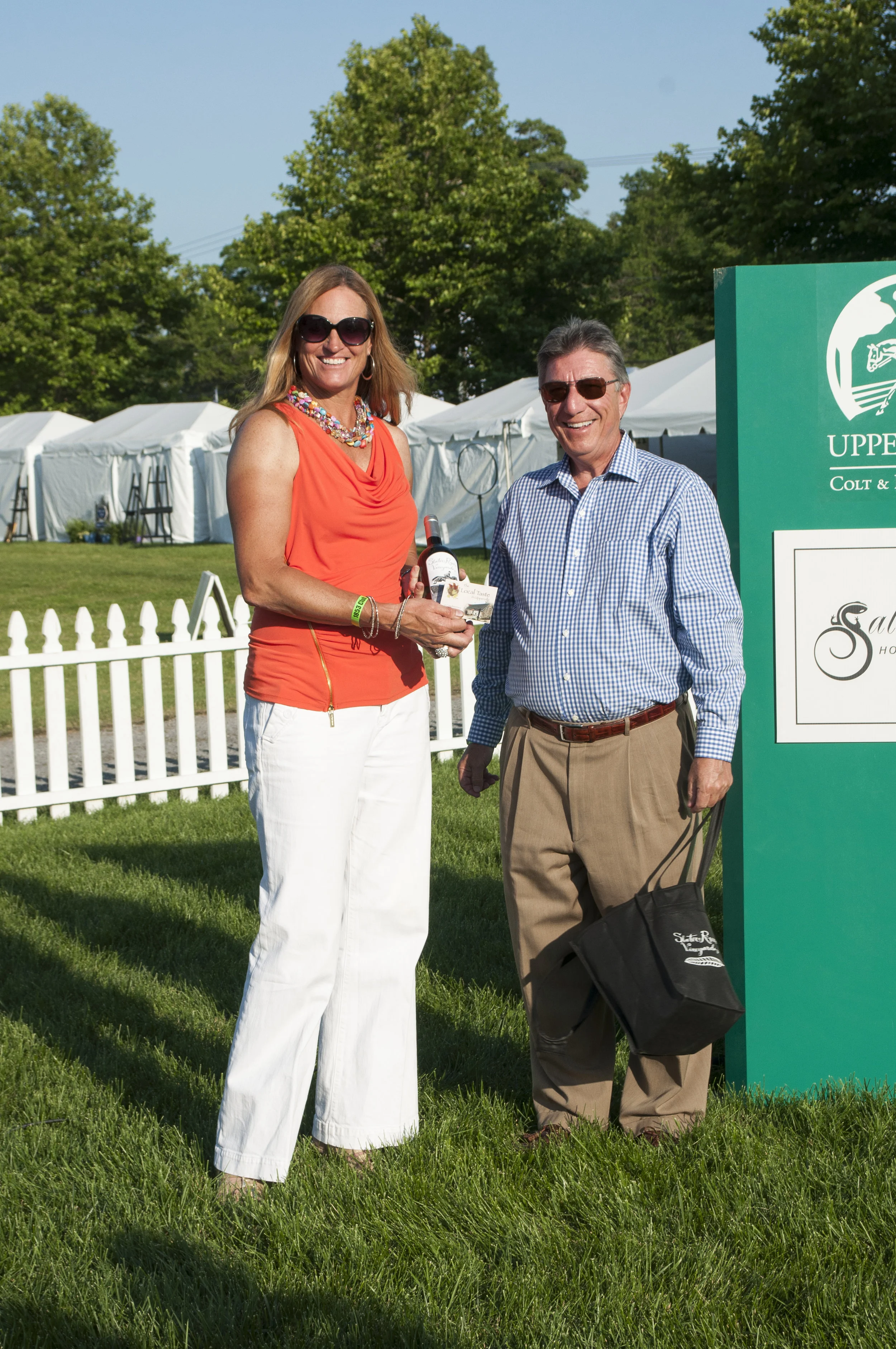 Jonelle Mullen of TuDane Farm and Stephen Plescow, President of Seven Loaves
