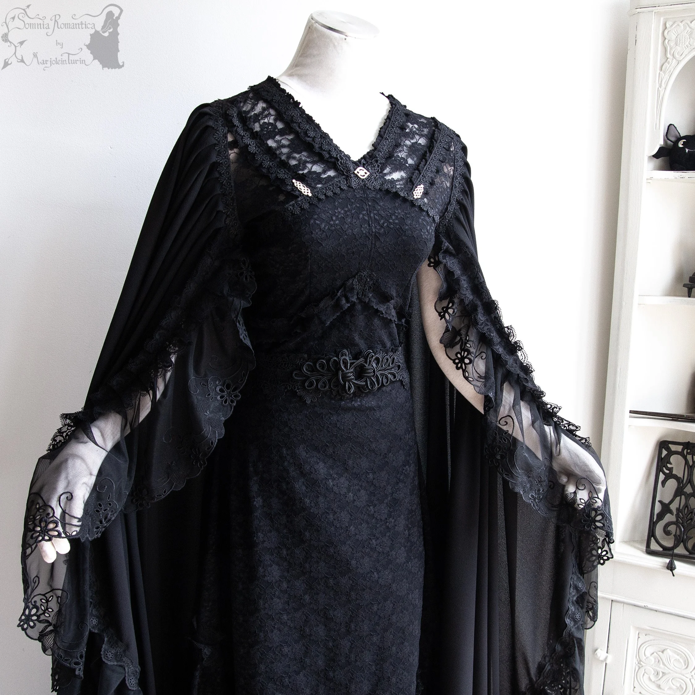 2606DRCALBK36-somnia-romantica-marjolein-turin-2026-06-jun-16-09.jpg