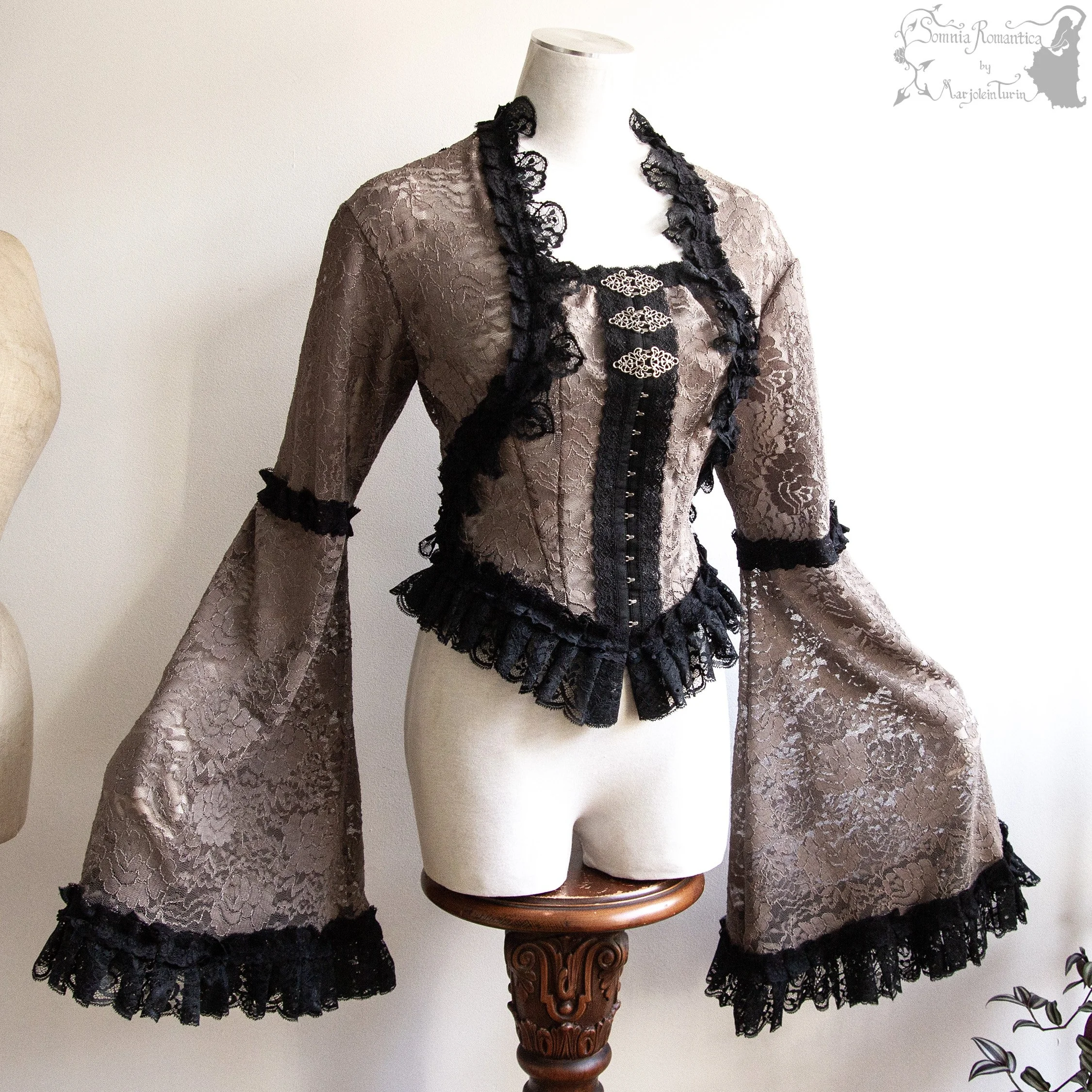 Blouse taupe lace, M, front