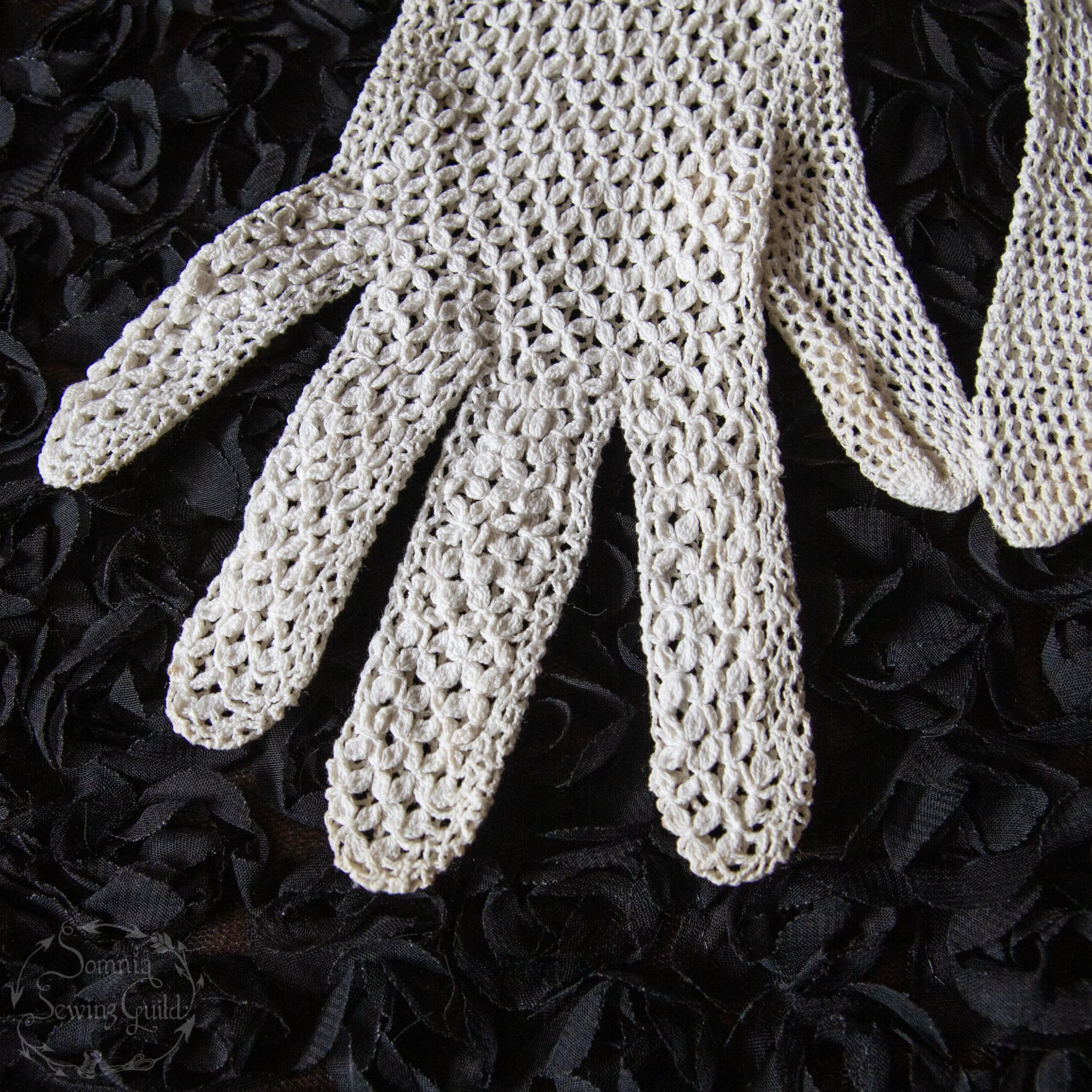 somnia-sewing-guild-gloves-ACGL005IV-004-08-aug-06-03.jpg