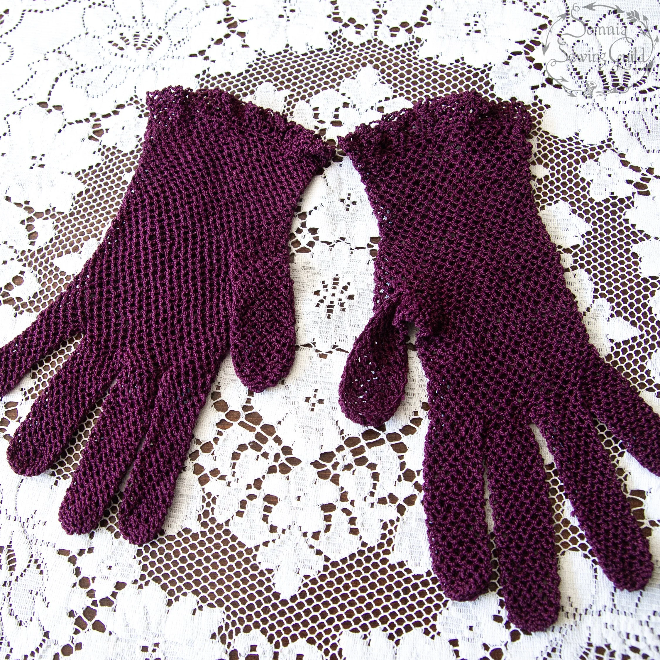 somnia-sewing-guild-gloves-vintage-purple-011-26-08-07-04.jpg