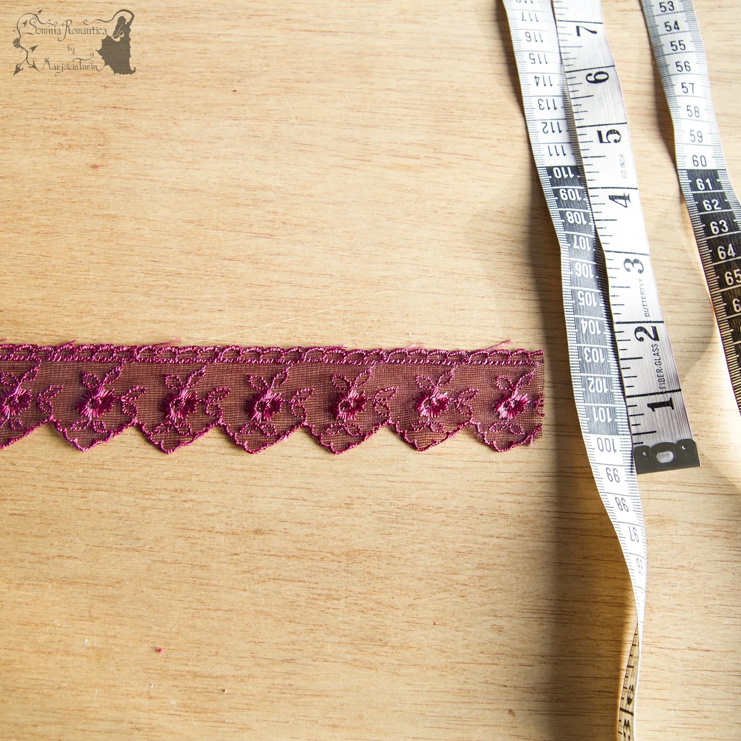 2018-11-16-wine-red-lace-trim-somnia-romantica-marjolein-turin-size.jpg