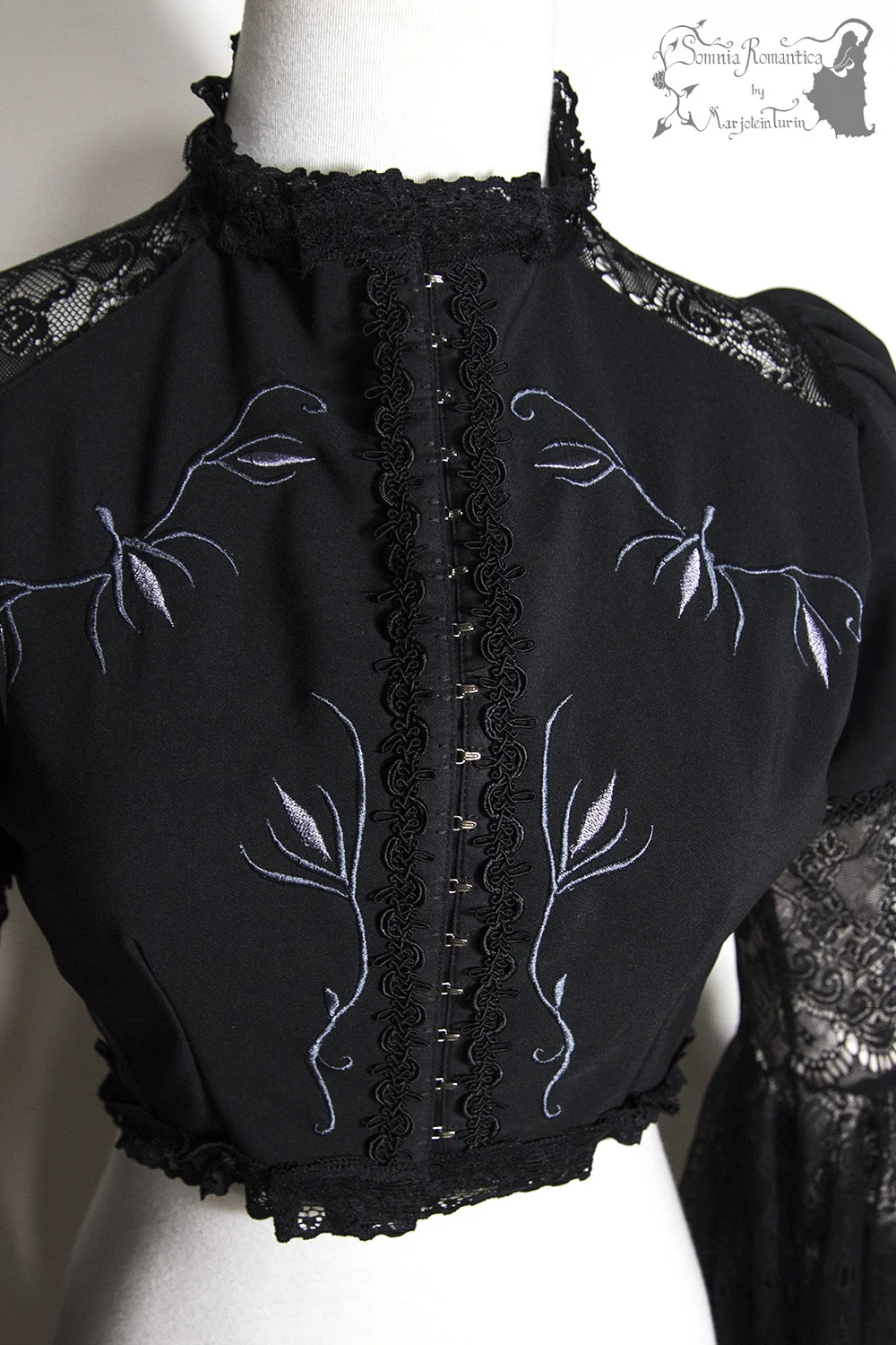 A1901JAMBKemgy37-somnia-romantica-marjolein-turin-2019-01-jan-29-front-close-2.jpg
