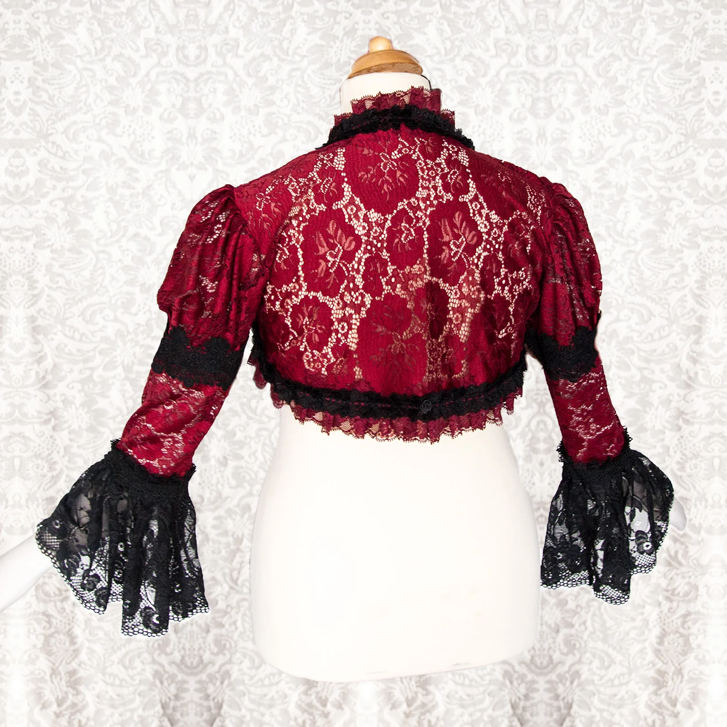 A1904SHSRE43-somnia-romantica-marjolein-turin-2019-05-mei-01-back-angle.jpg