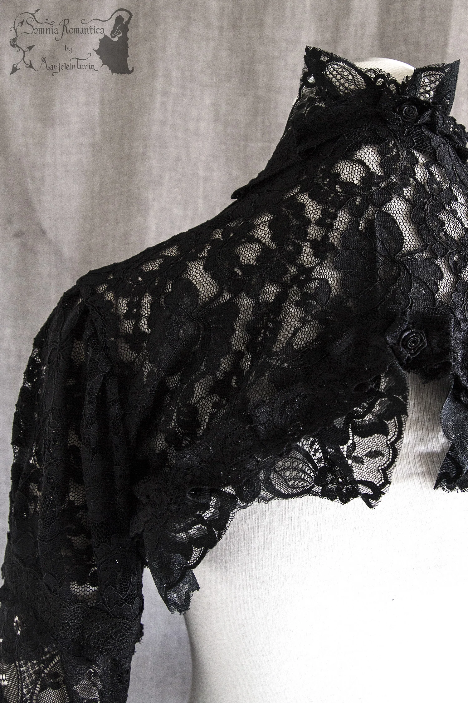 A1908SHLBK39-somnia-romantica-marjolein-turin-2019-08-aug-23-back-close.jpg