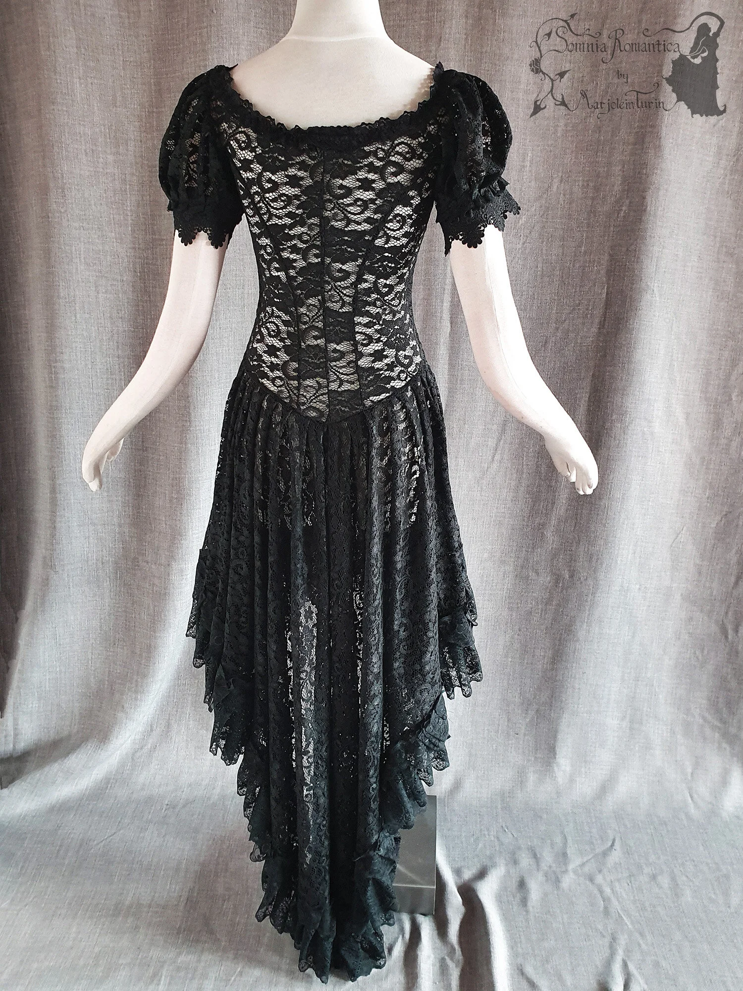 A1909DRMBKkant37-39-somnia-romantica-marjolein-turin-2019-09-sep-back.jpg