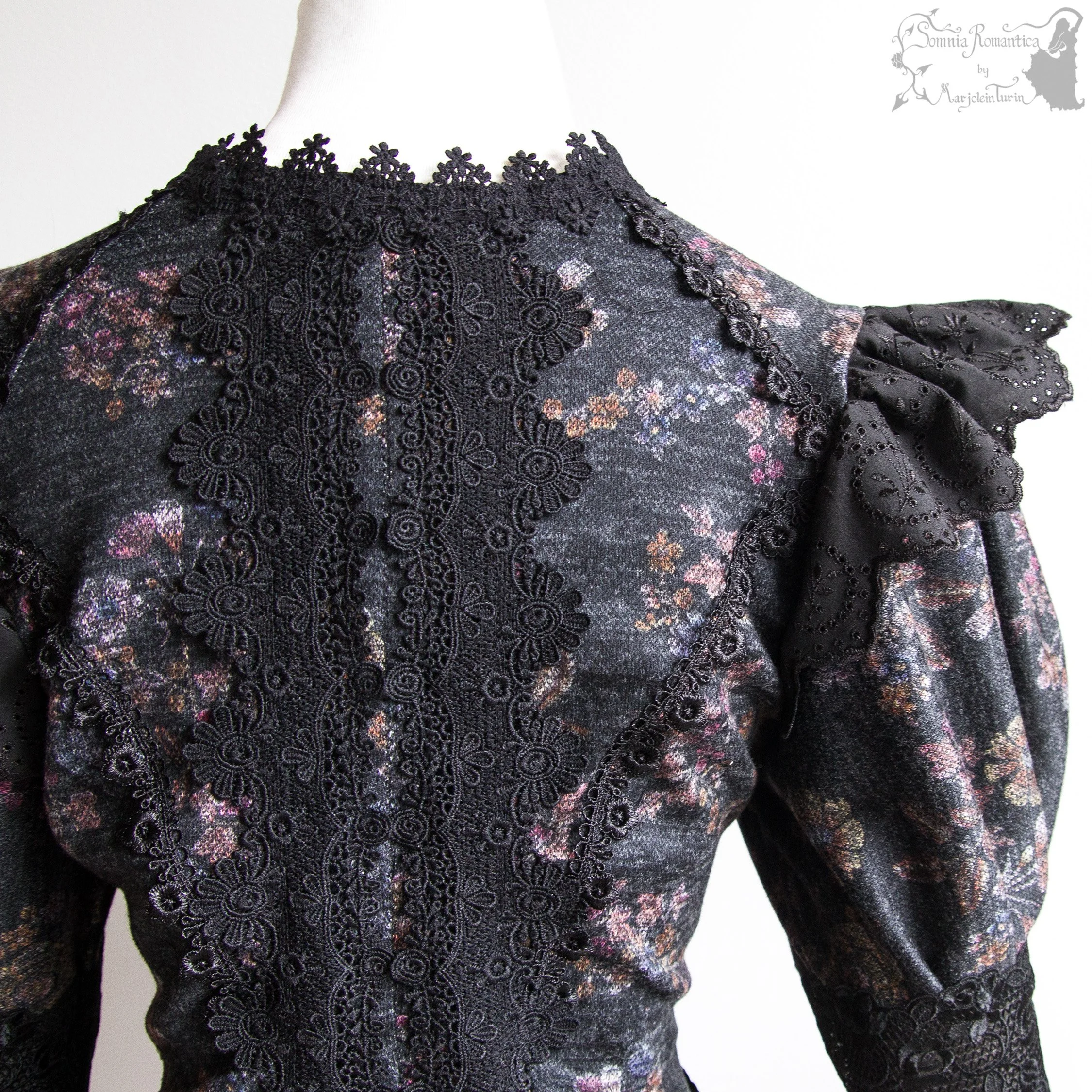 2604BLLFL38-somnia-romantica-marjolein-turin-2025-04-apr-19-04.jpg