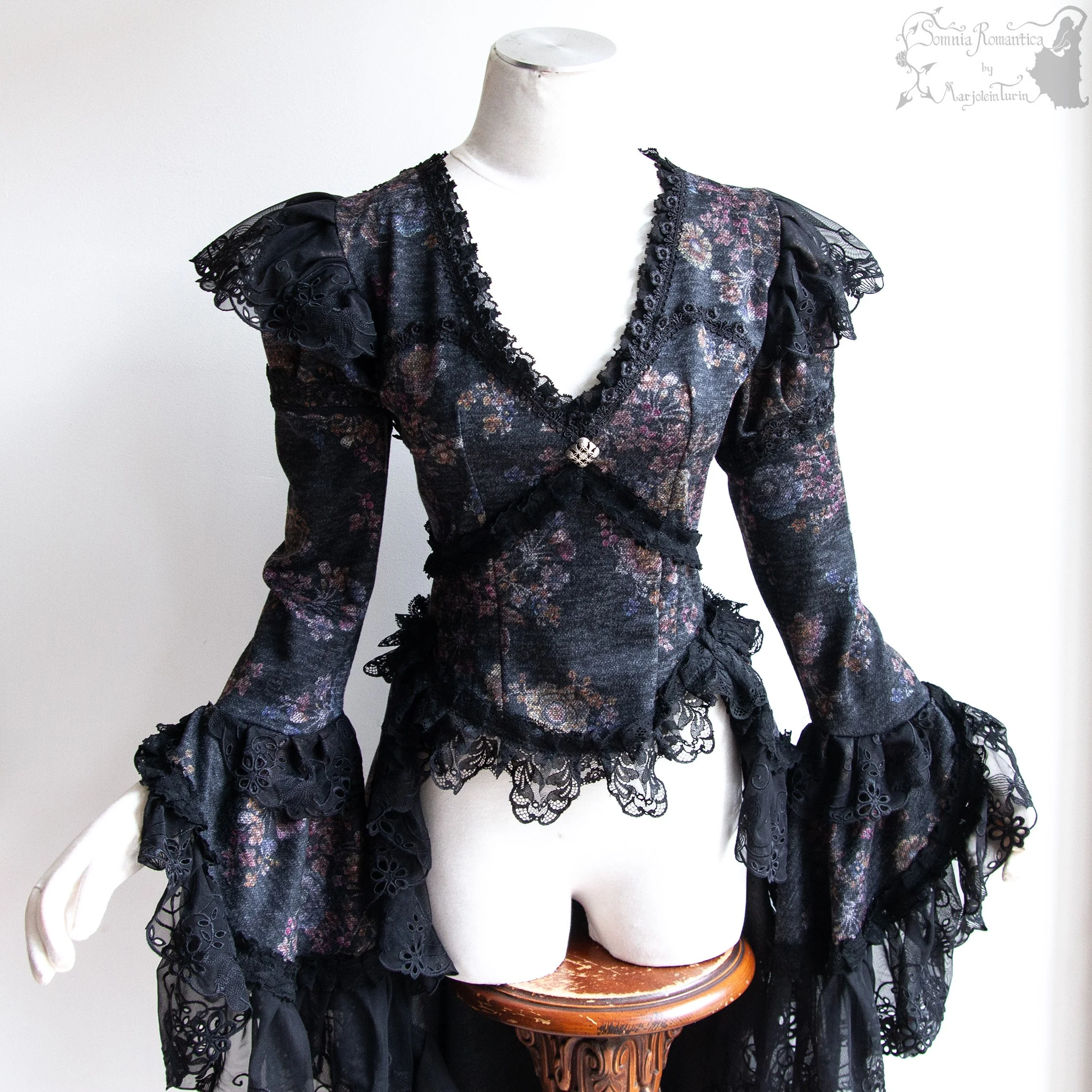 2606DRLFL37-somnia-romantica-marjolein-turin-2026-06-jun-01-01.jpg