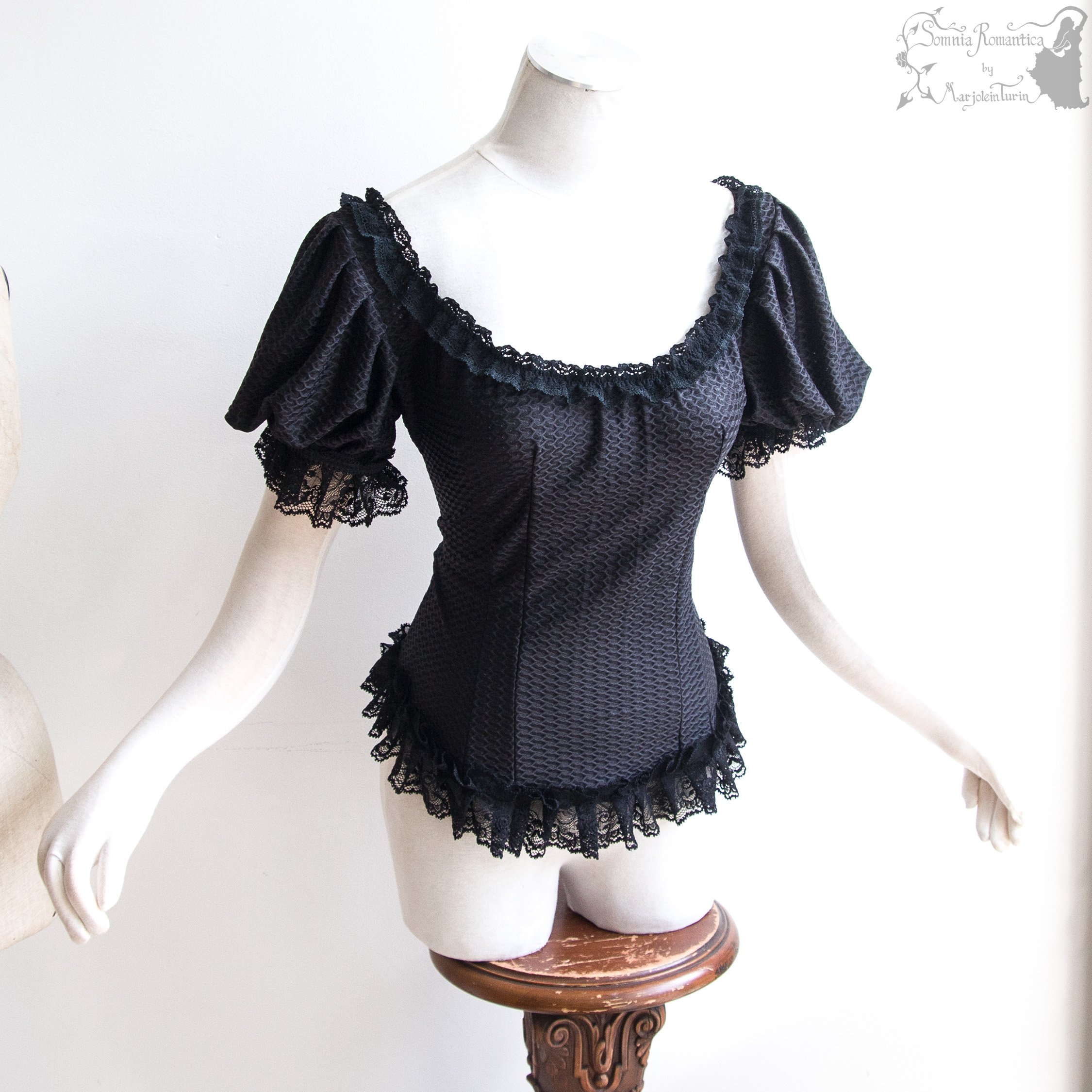 2509TOMBK38-somnia-romantica-marjoleinn-turin-2025-09-sep-29-1.jpg