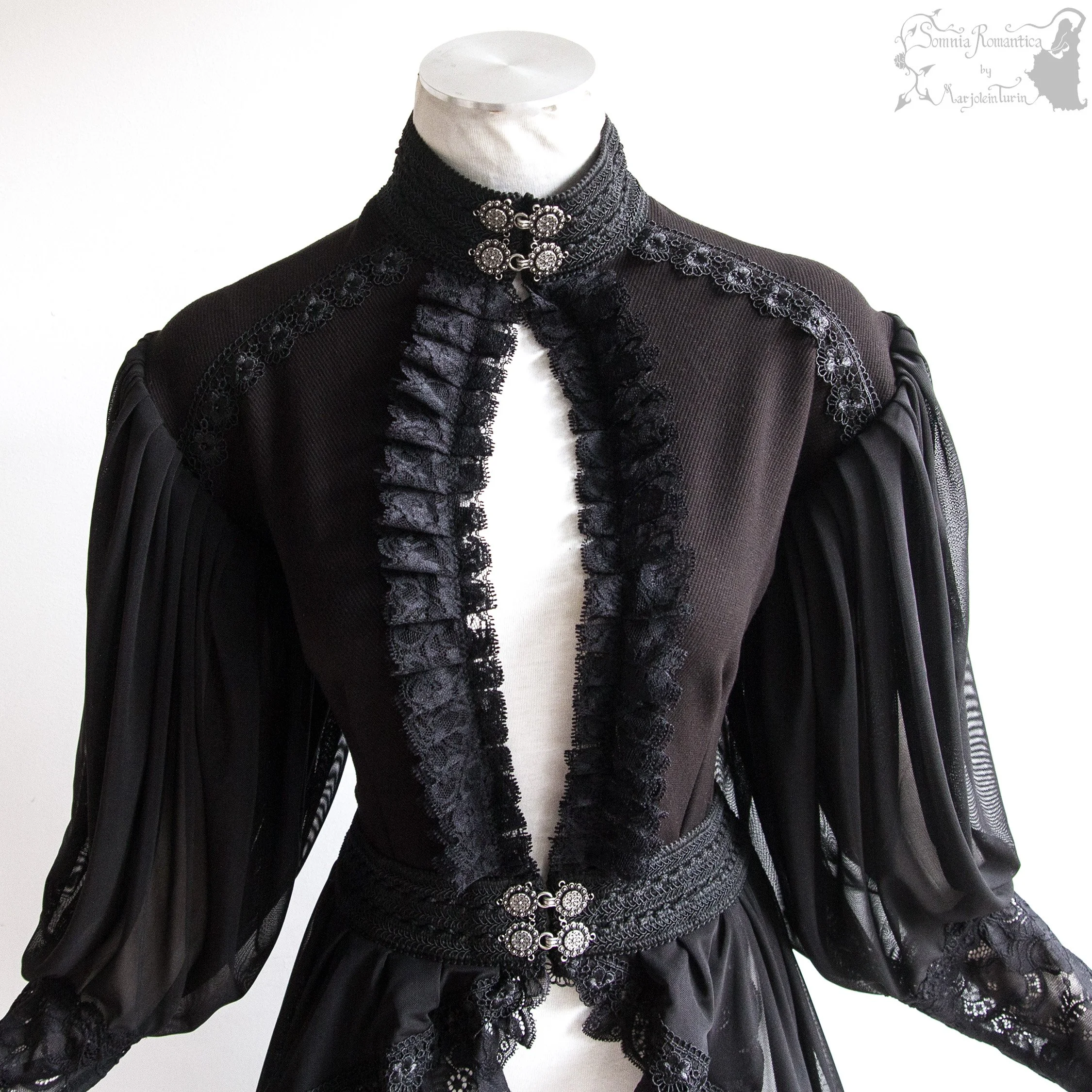2605ODLBK37-somnia-romantica-marjolein-turin-2025-05-may-12-05.jpg