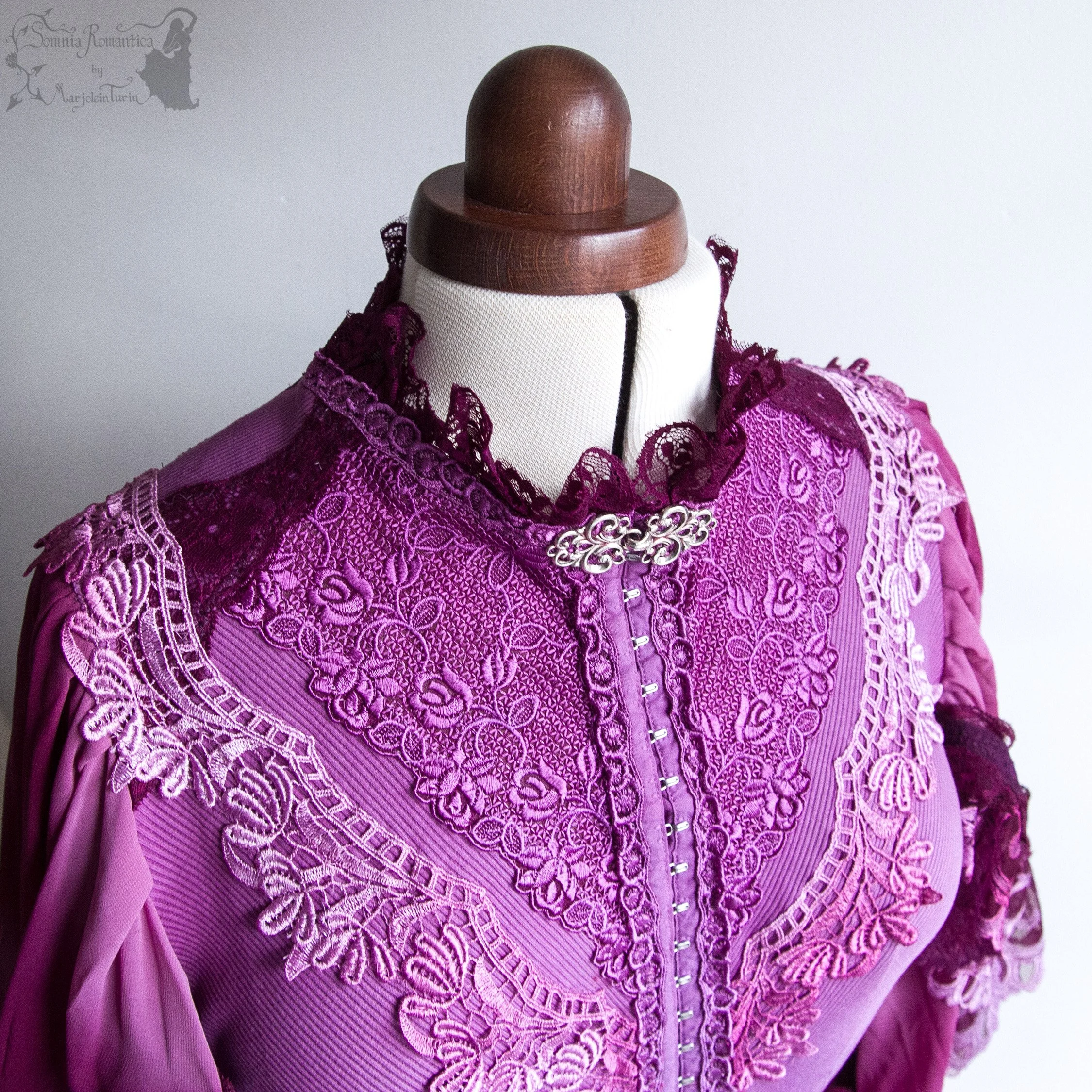 2501DRXFU47-somnia-romantica-marjolein-turin-2026-01-may-13-15.jpg