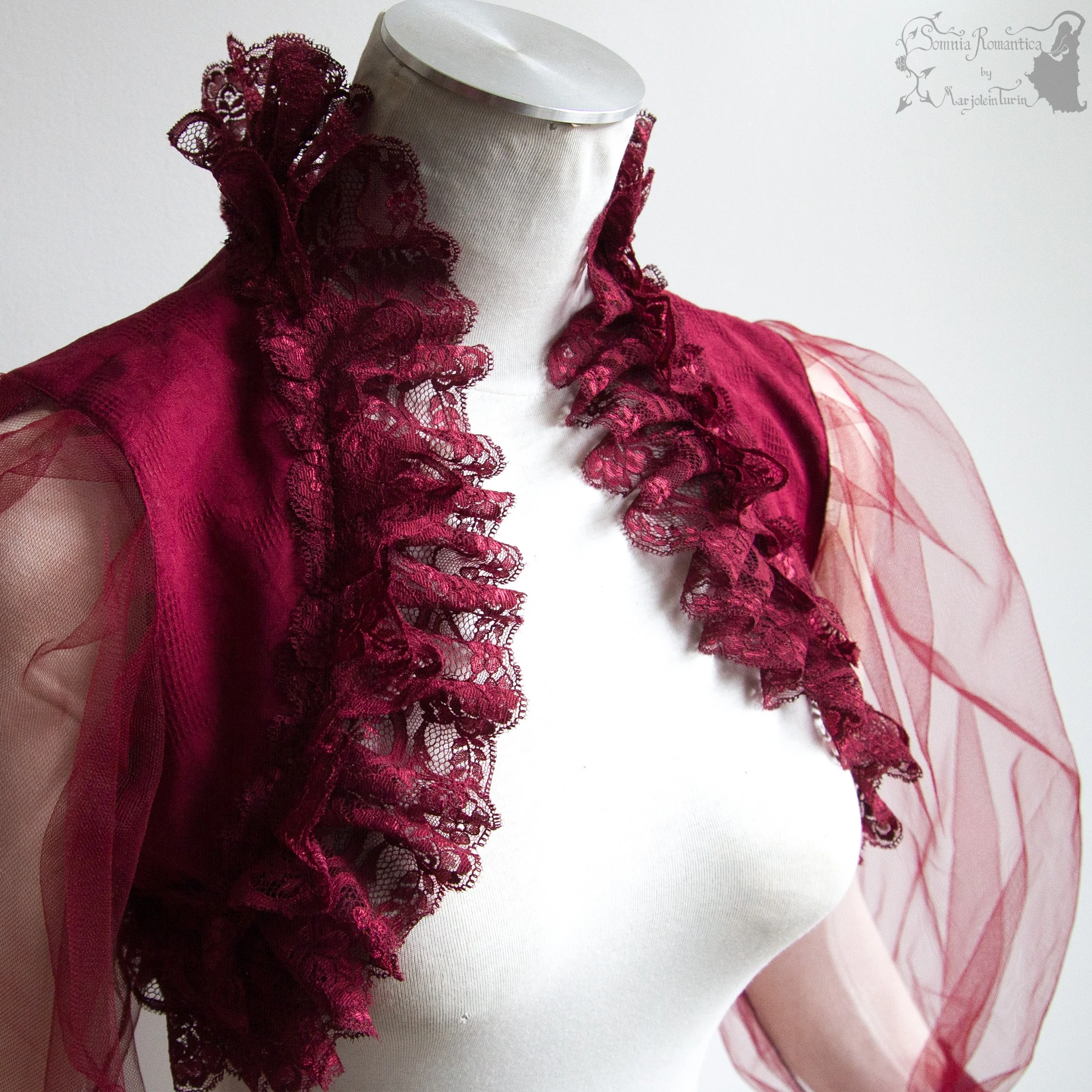 2509SHMRE38puff-somnia-romantica-marjolein-turin-2025-09-sept-18-12.jpg