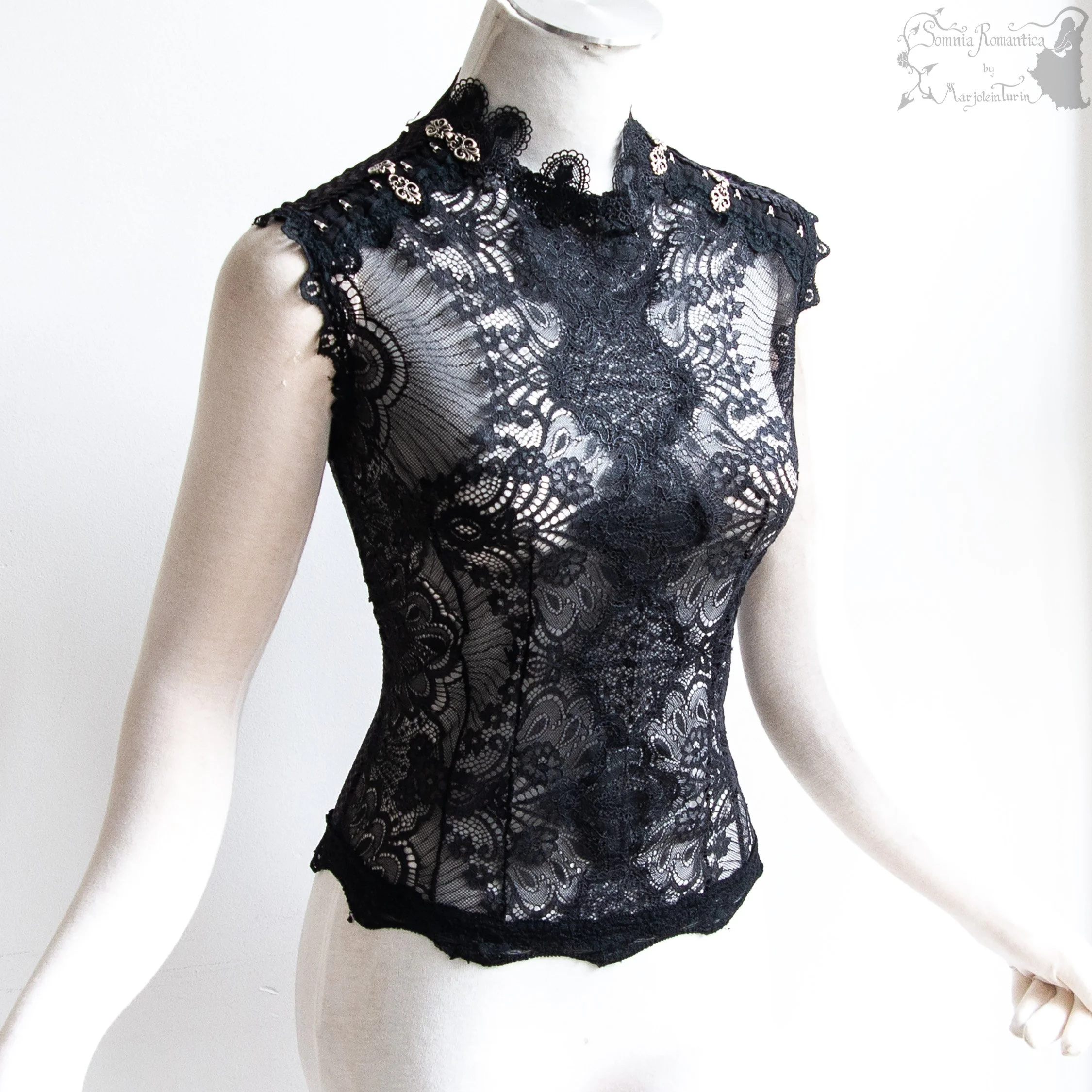 Lace top, lycra back, S-M, pre-loved Somnia Romantica