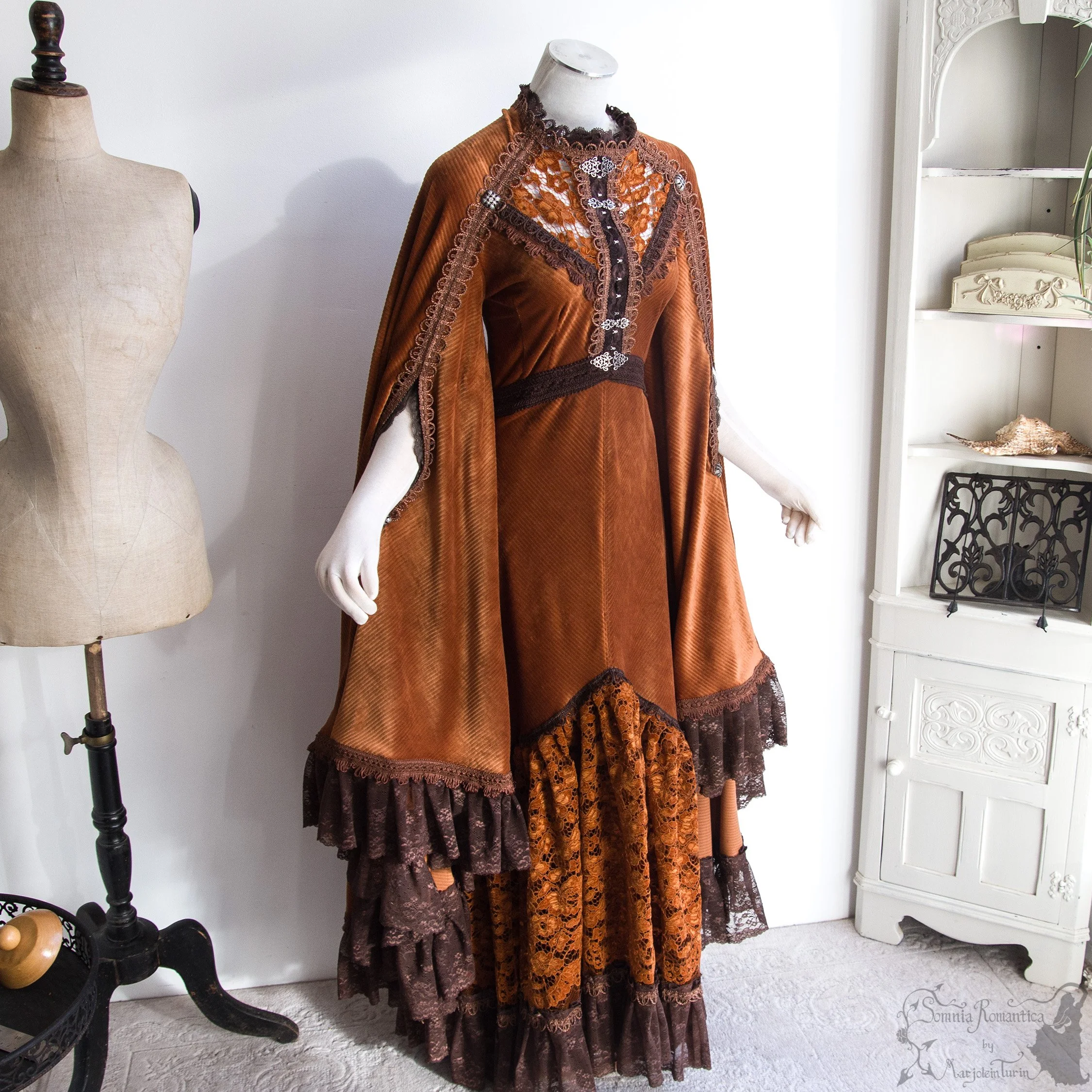 2601DRLOC41-somnia-romantica-marjolein-turin-2026-01-jan-29-02.jpg