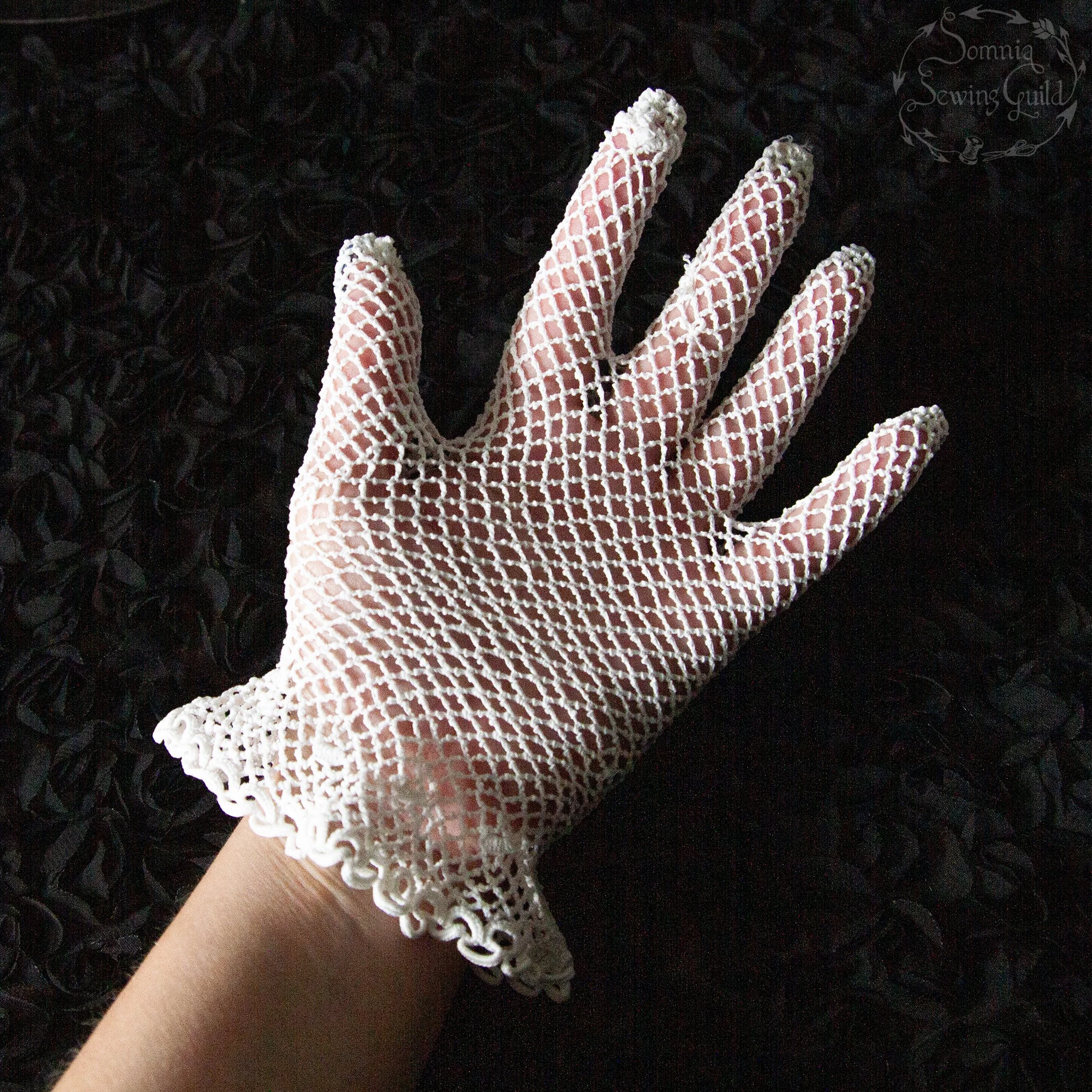 somnia-sewing-guild-gloves-ACGL005OW-006-08-aug-06-05.jpg