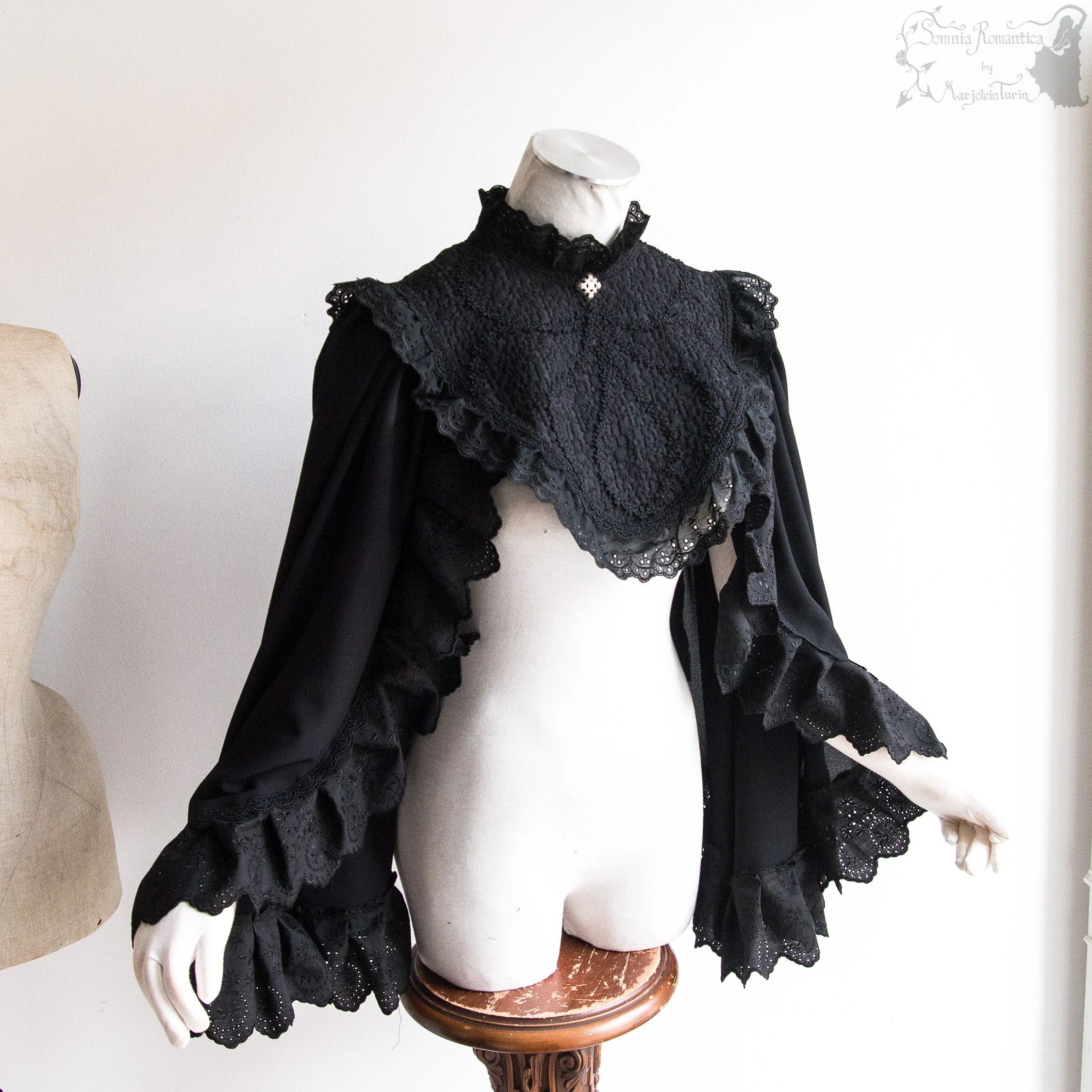 2506COMBK40-somnia-romantica-marjolein-turin-2025-06-jun-19-14.jpg