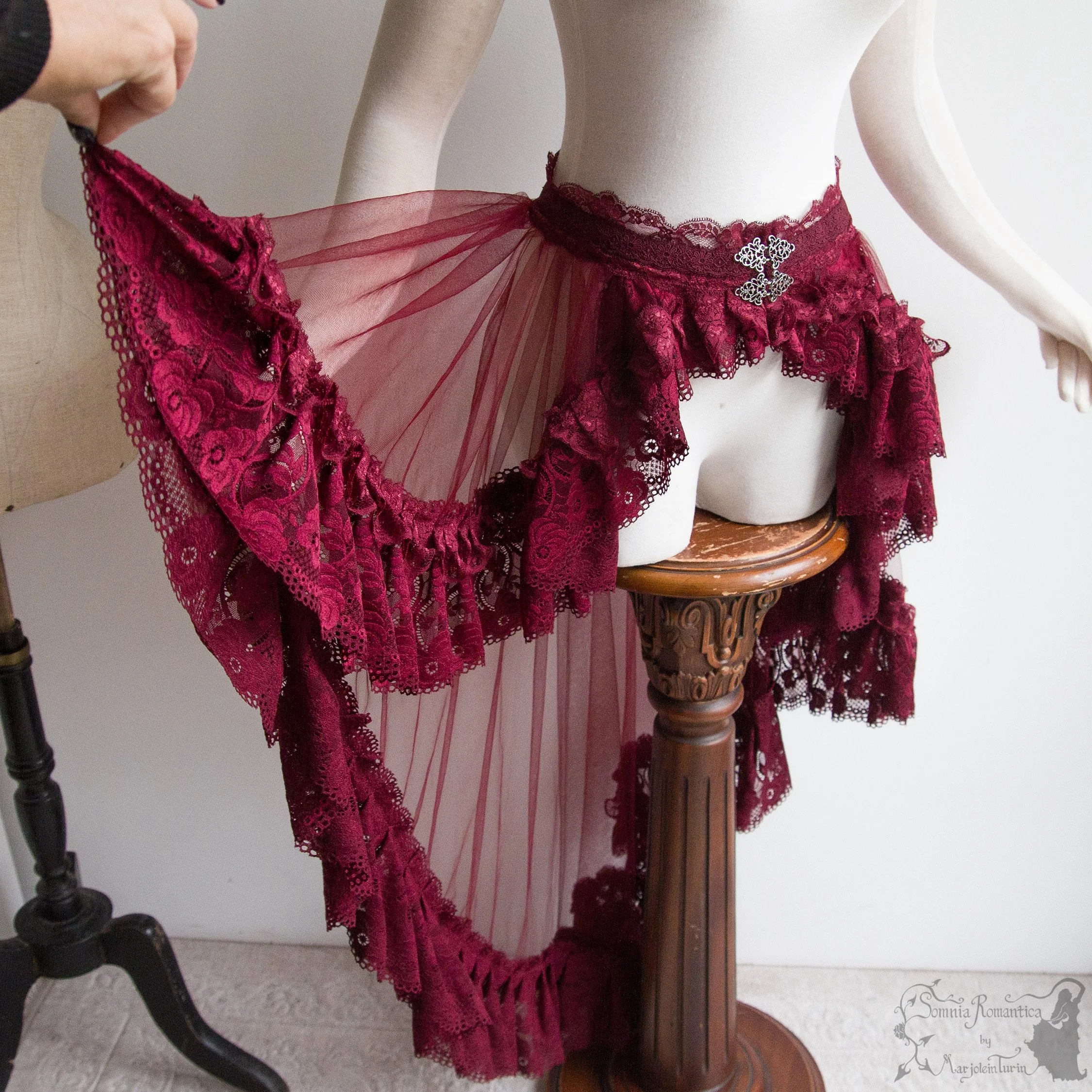 Skirt wine red, S, tule with lace, sundry designs 2025