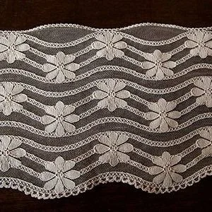 11 yards (10 meter) vintage lace peachy beige, 6 inch (15 1/2 cm) wide