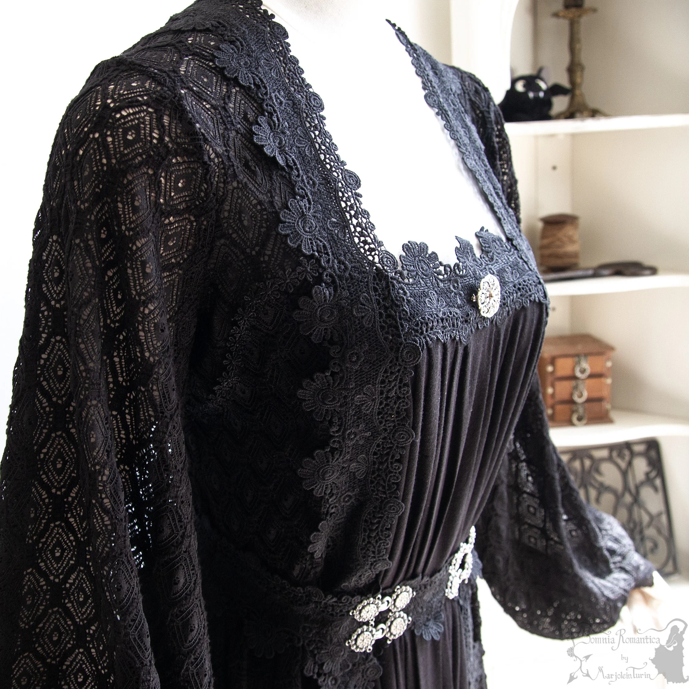 2606DRLBK37-somnia-romantica-marjolein-turin-2026-06-jun-03-01.jpg