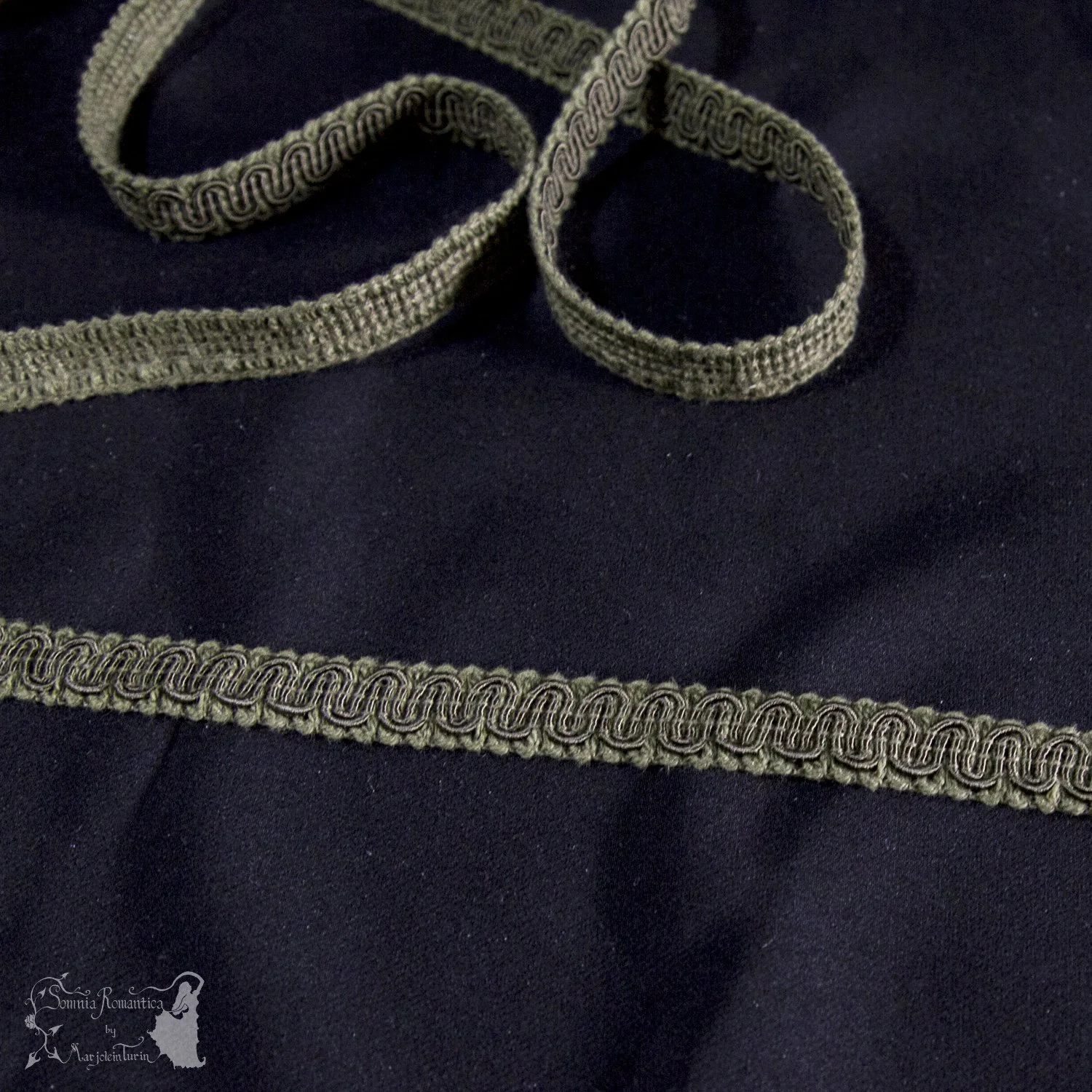 Vintage army green lace trim, lot of 11 yards (10 meter)