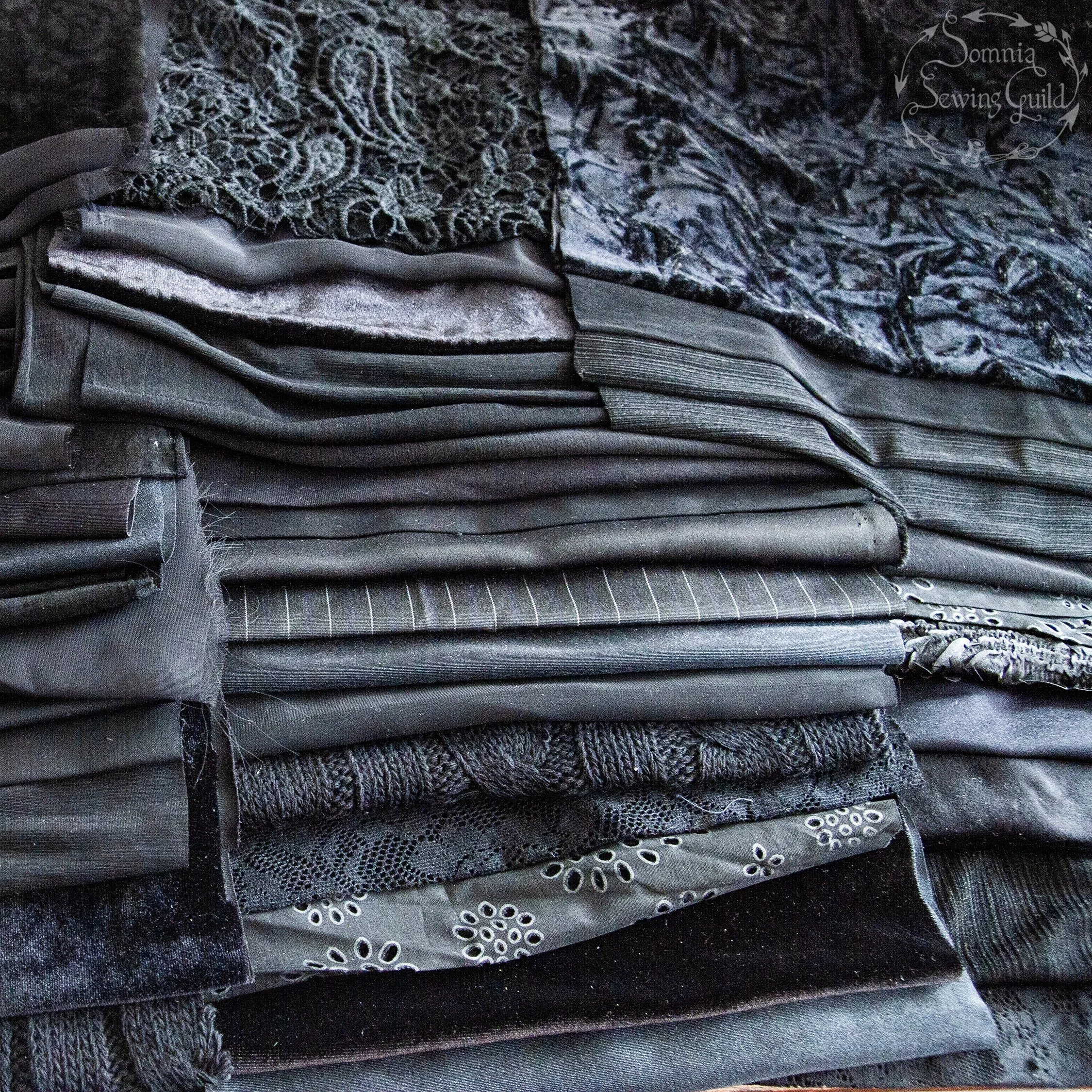 Bundle of fabric, 60 pieces, 10 x 22 inch, blacks, fat eights