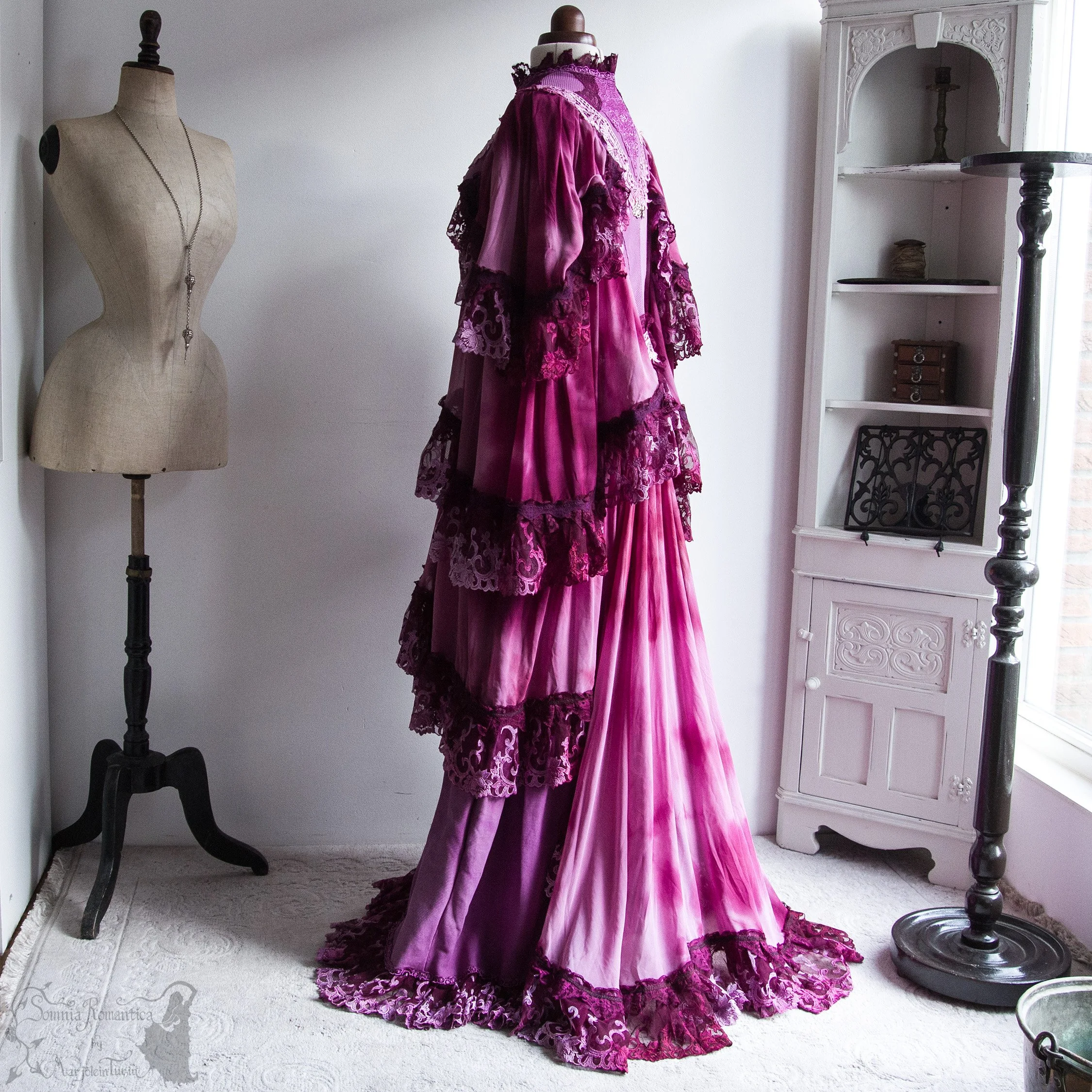 2501DRXFU47-somnia-romantica-marjolein-turin-2026-01-may-13-24.jpg